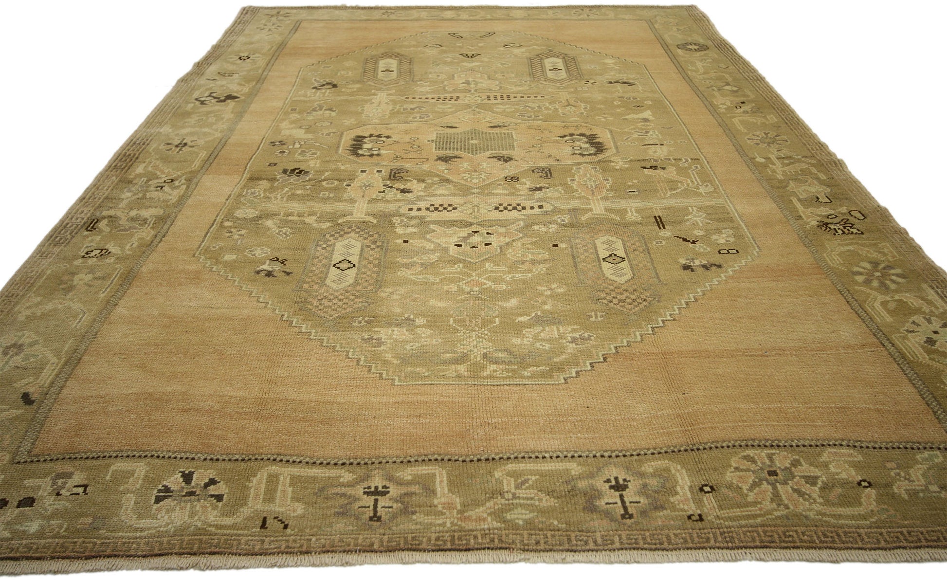 6 x 9 Vintage Turkish Oushak Rug 50483