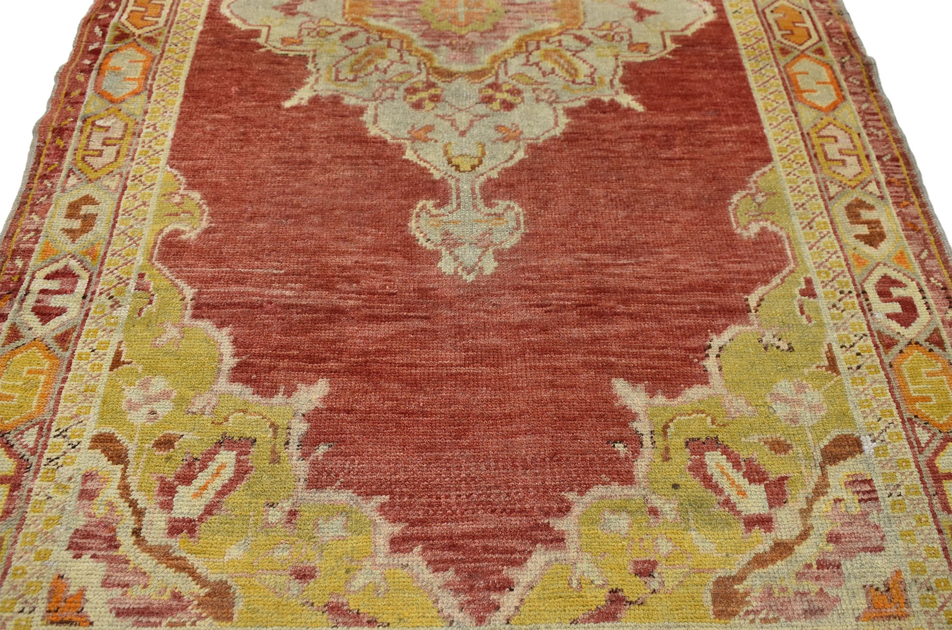 4 x 6 Vintage Turkish Oushak Rug 50669