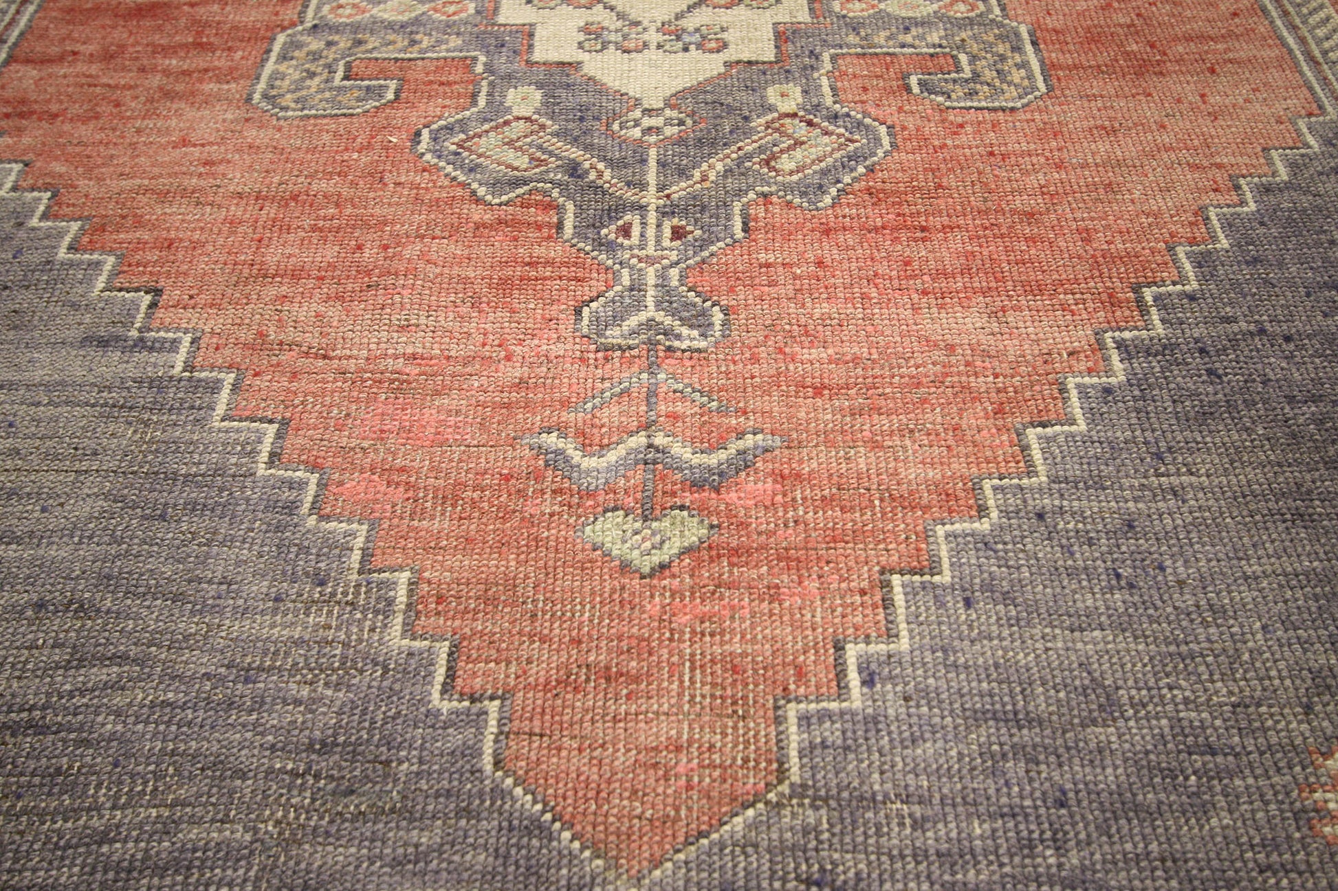 5 x 9 Vintage Turkish Oushak Rug 50758