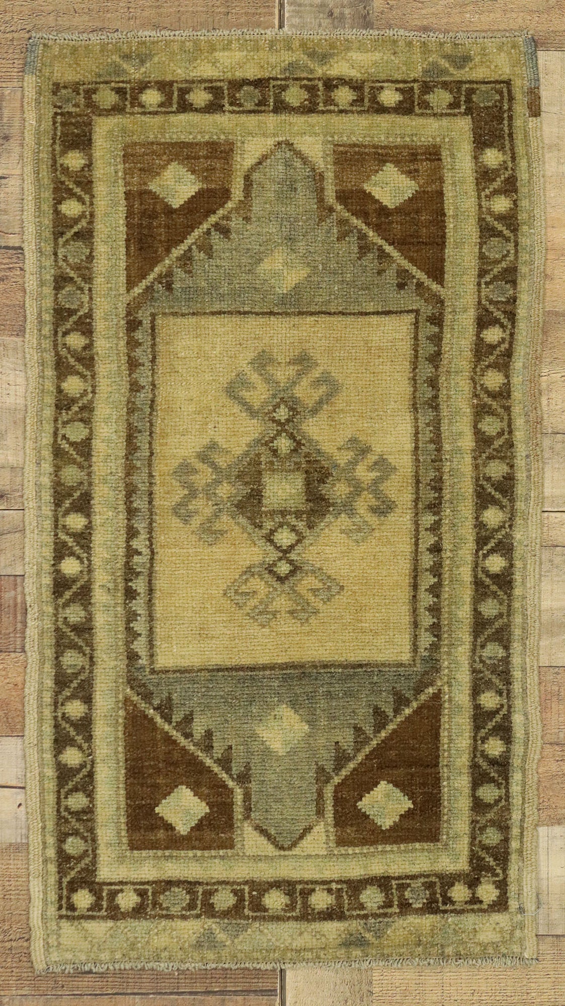 2 x 3 Vintage Turkish Oushak Rug 50798