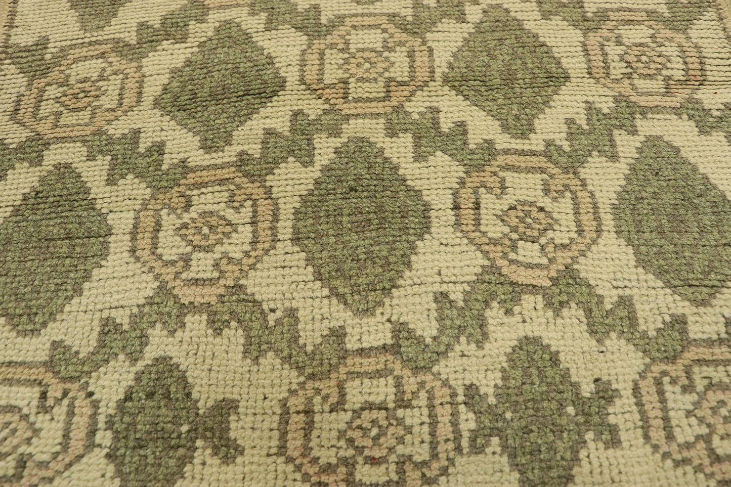 2 x 18 Vintage Turkish Oushak Rug 51048