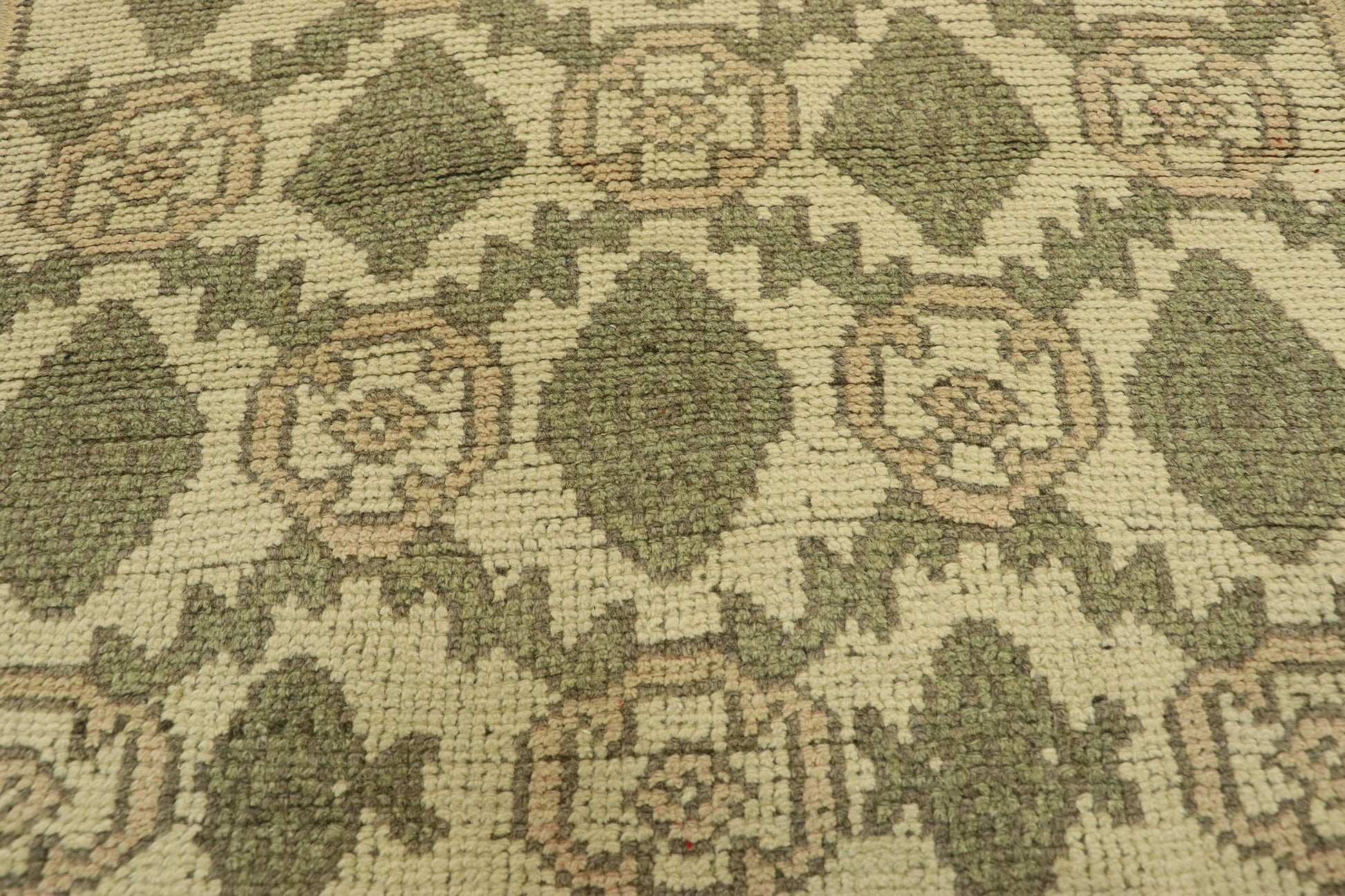 2 x 18 Vintage Turkish Oushak Rug 51048