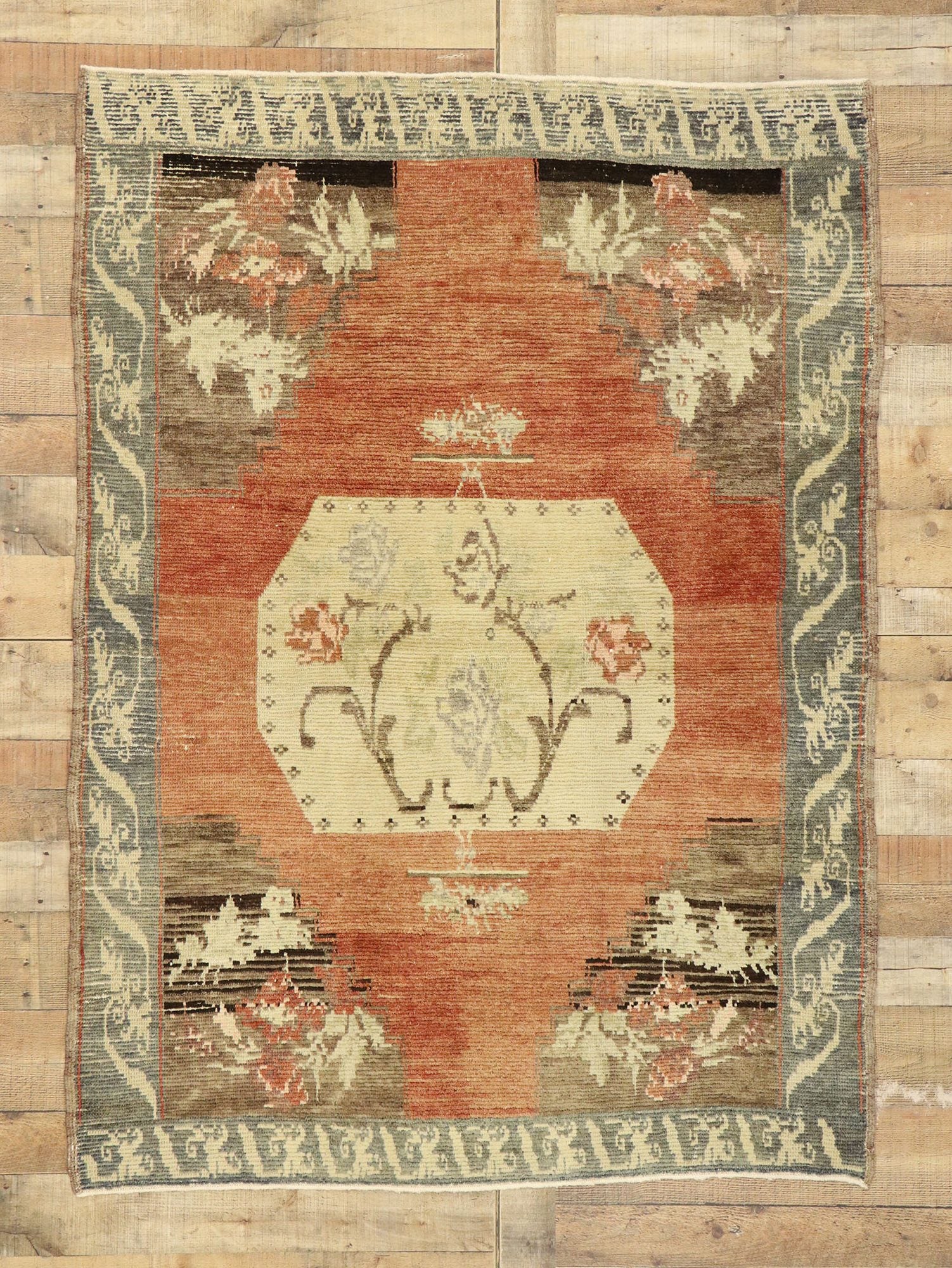 4 x 6 Vintage Turkish Oushak Rug 51132