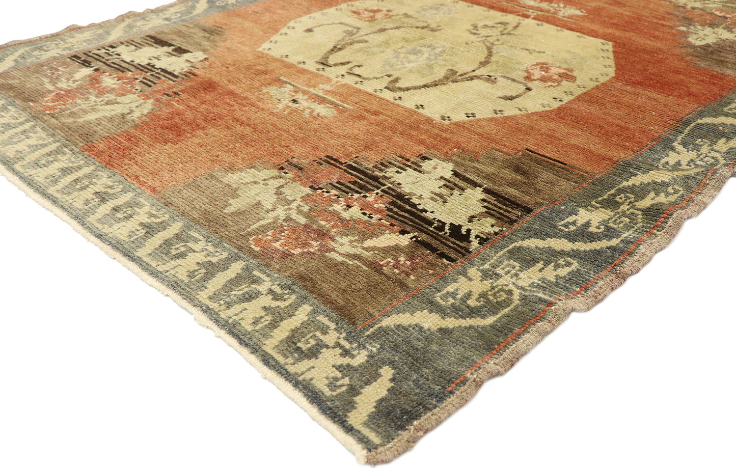 4 x 6 Vintage Turkish Oushak Rug 51132