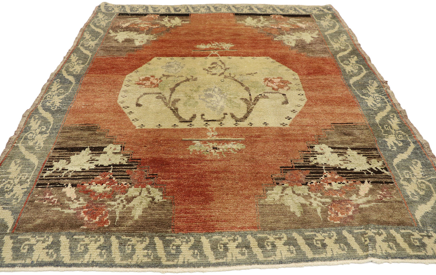 4 x 6 Vintage Turkish Oushak Rug 51132