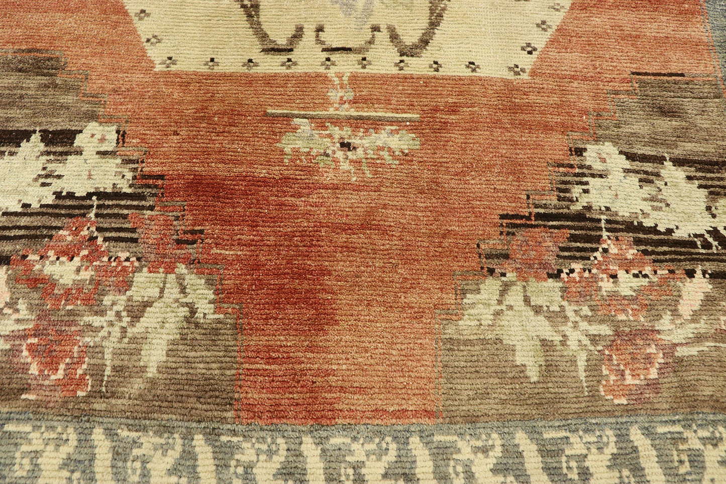 4 x 6 Vintage Turkish Oushak Rug 51132