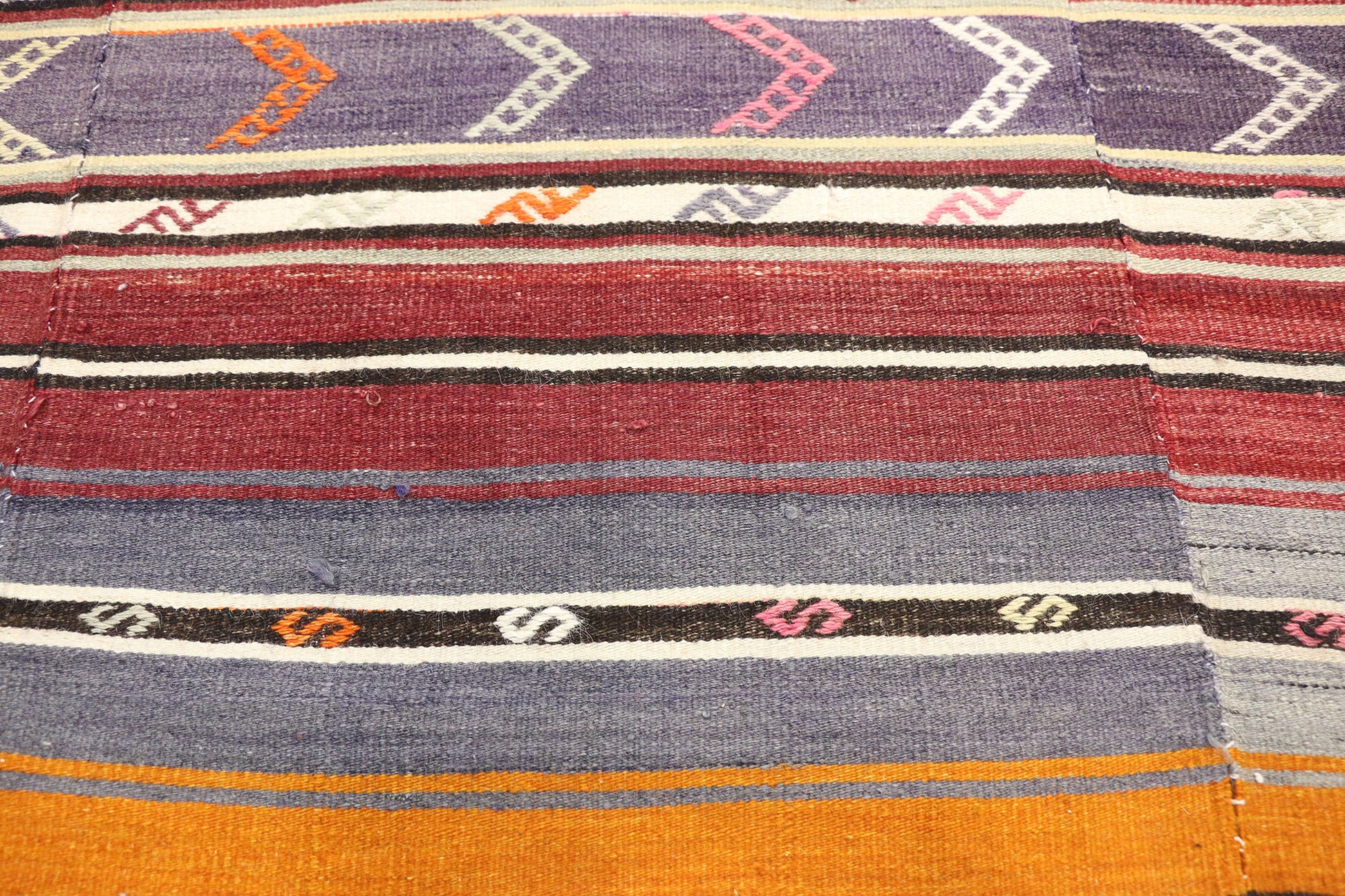6 x 9 Vintage Turkish Kilim Rug 51274