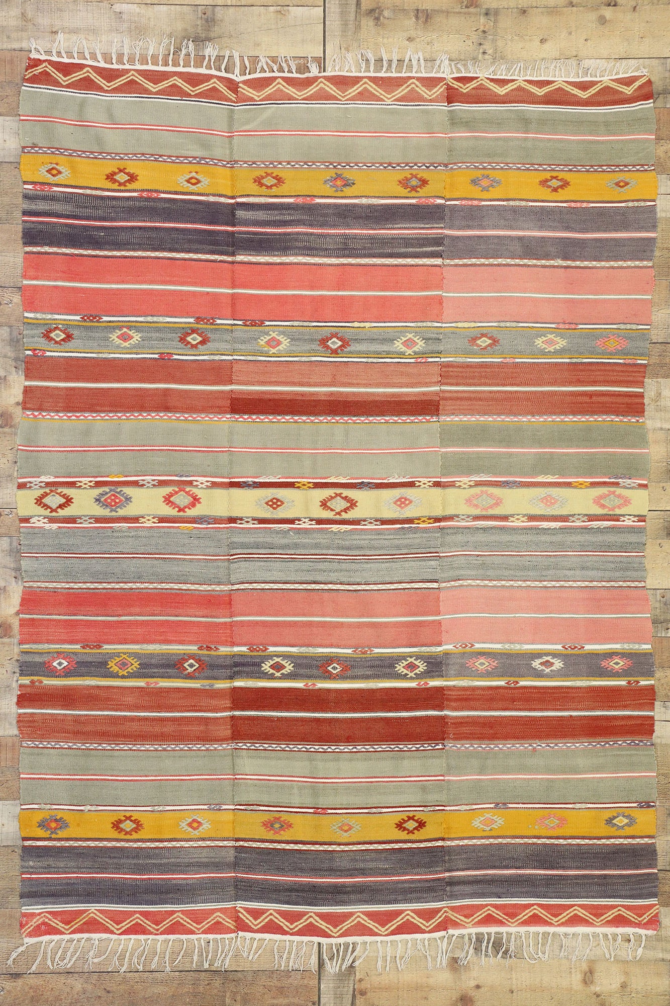 5 x 7 Vintage Kilim Rug 51277