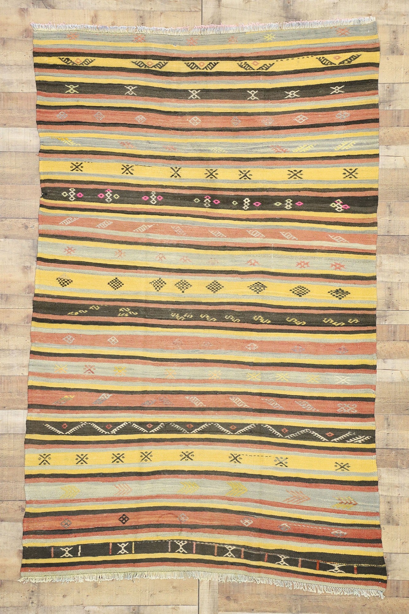 6 x 8 Vintage Turkish Kilim Rug 51280