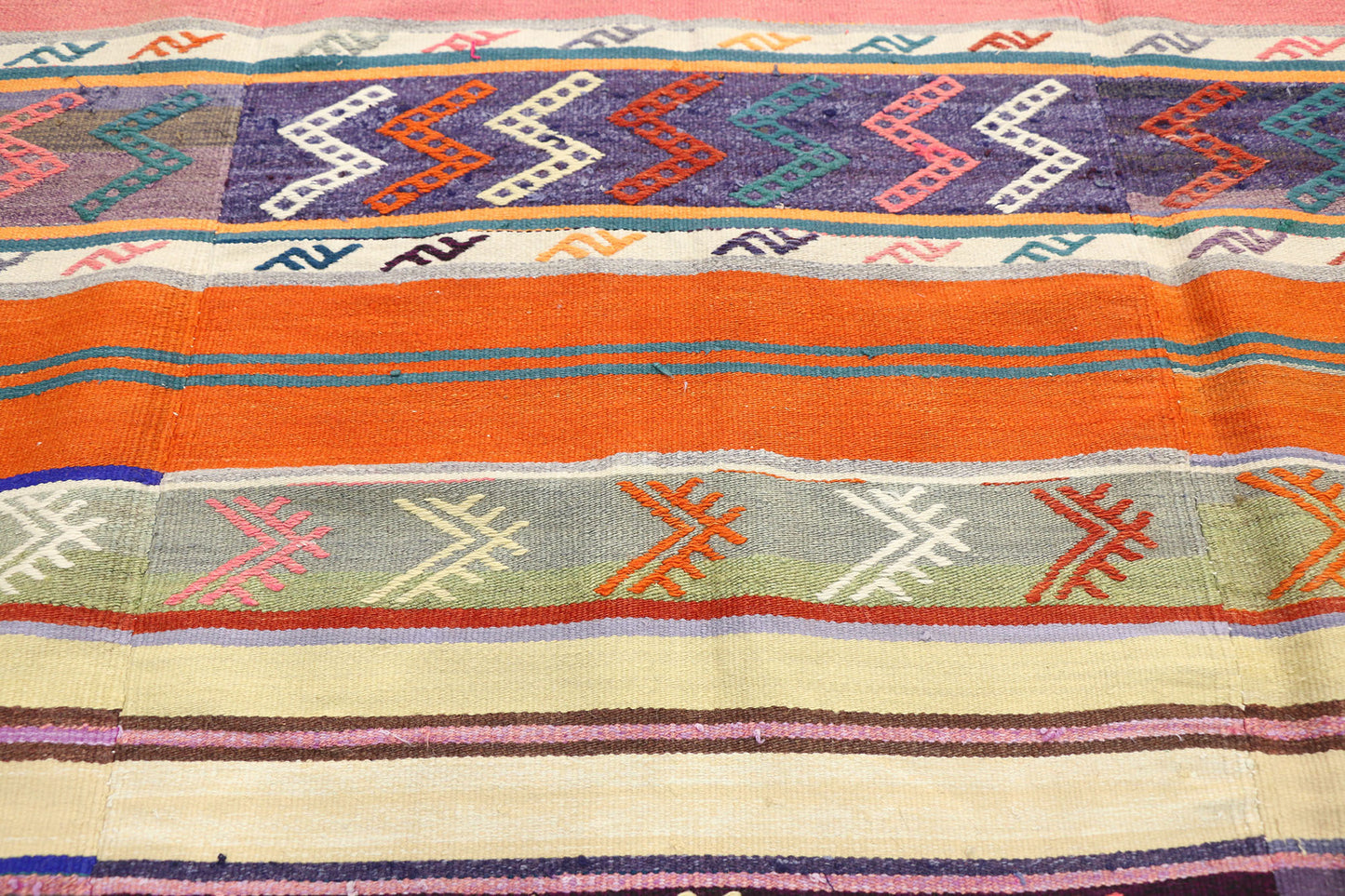 6 x 9 Vintage Kilim Rug 51281