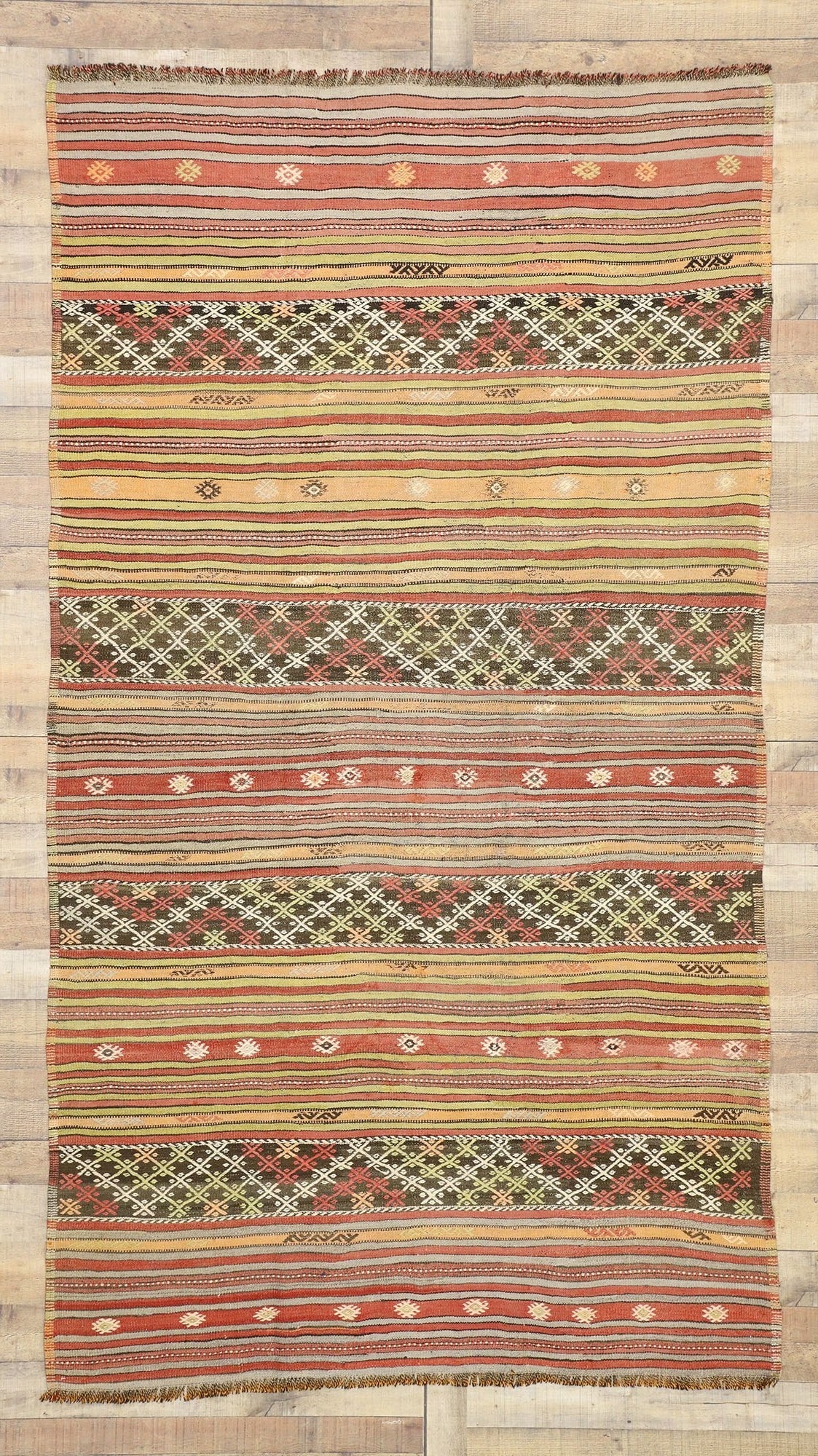 5 x 10 Vintage Turkish Kilim Rug 51351