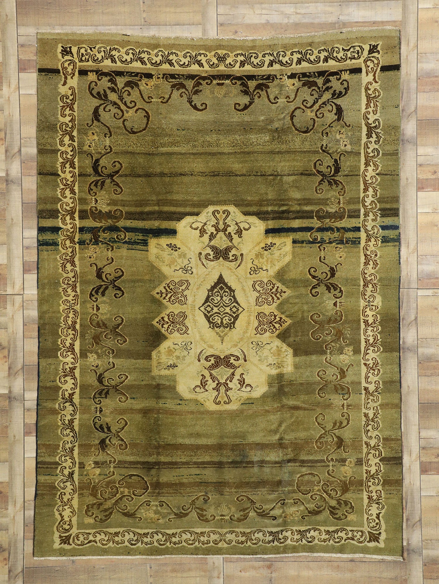 7 x 11 Vintage Turkish Kars Rug 51380