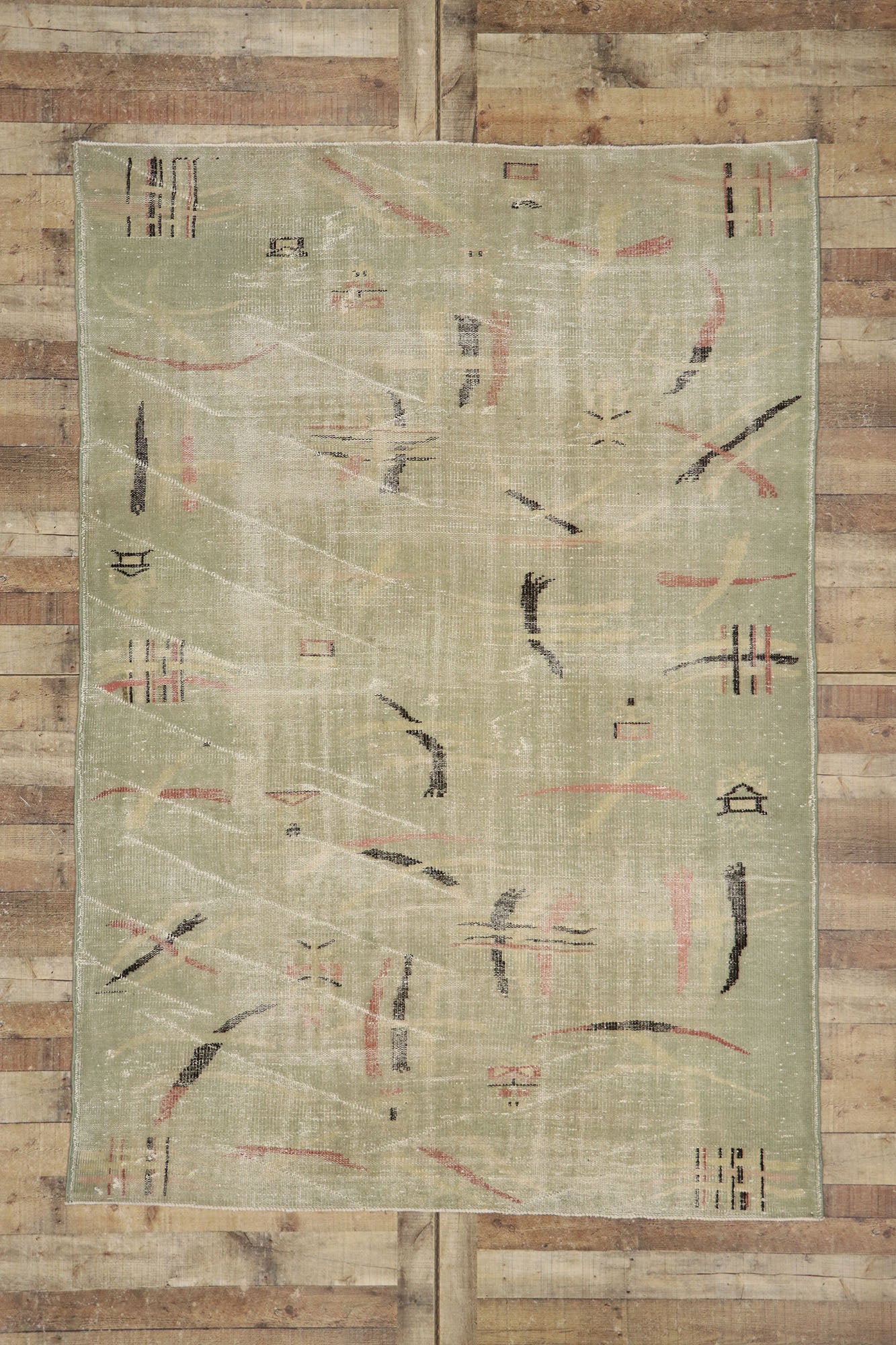 6 x 9 Vintage Sivas Rug 51536