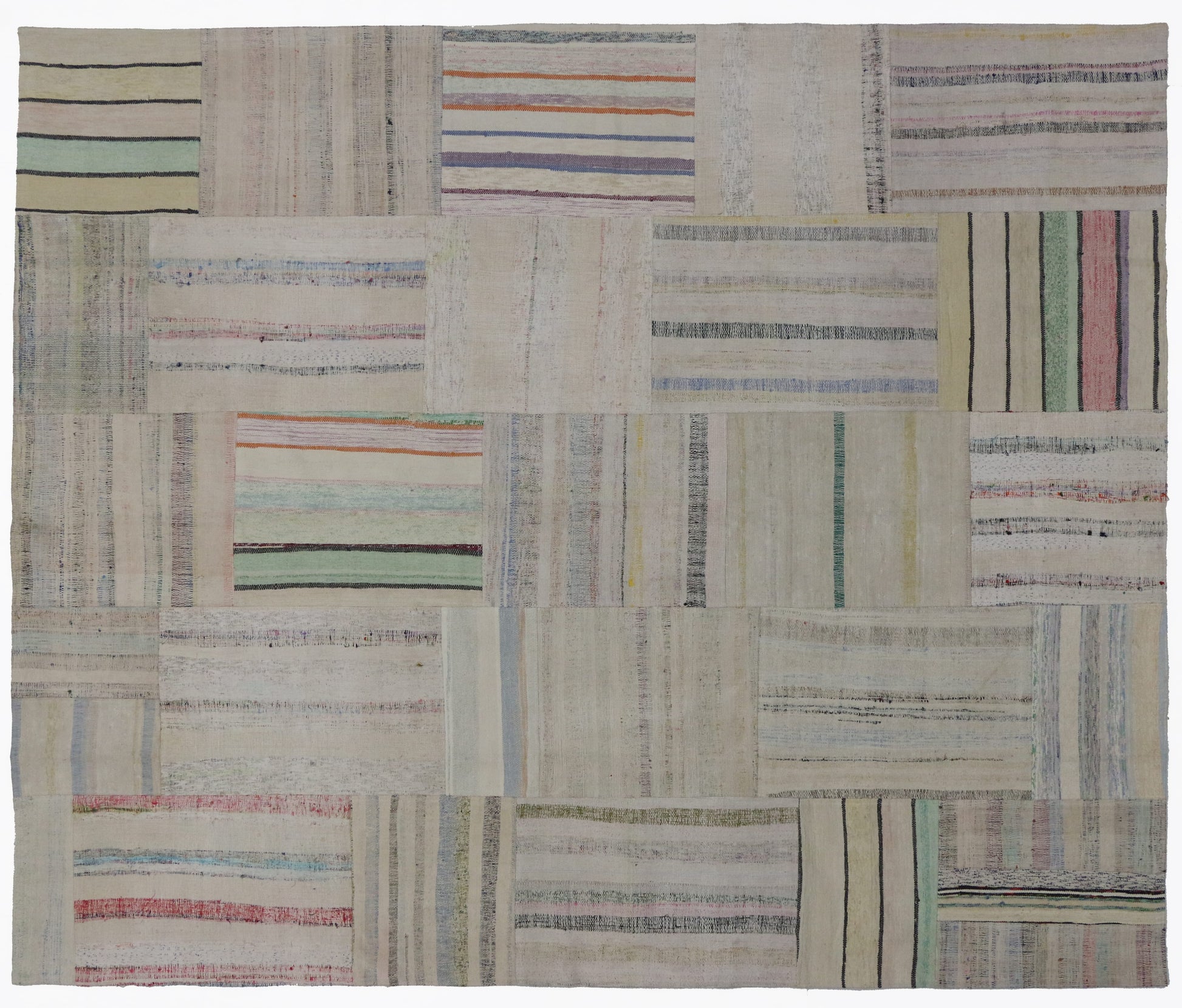8 x 10 Vintage Patchwork Rug 51587