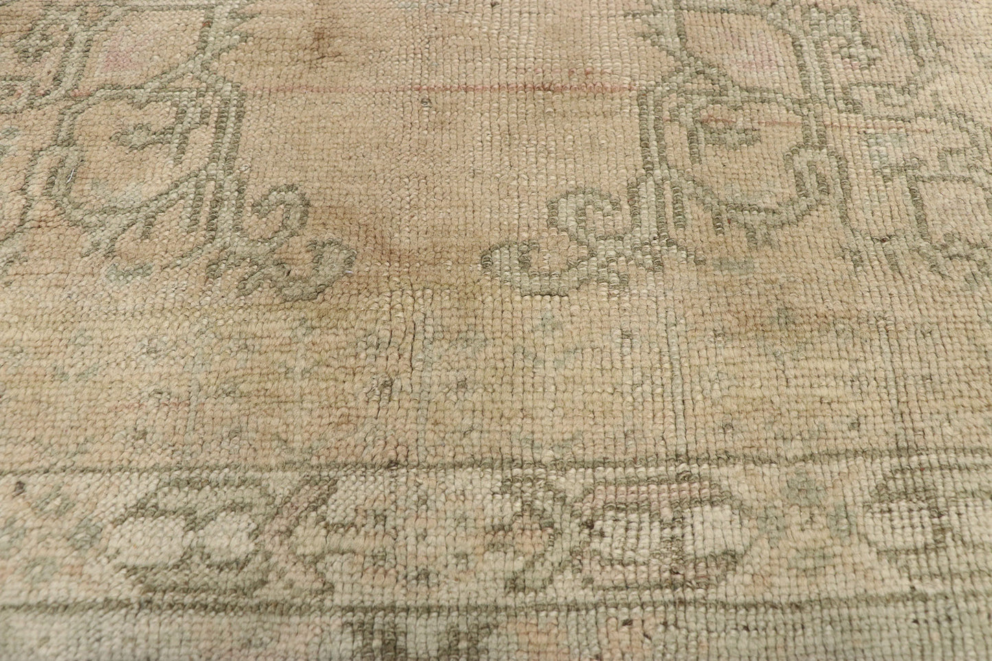 4 x 6 Vintage Turkish Oushak Rug 51699