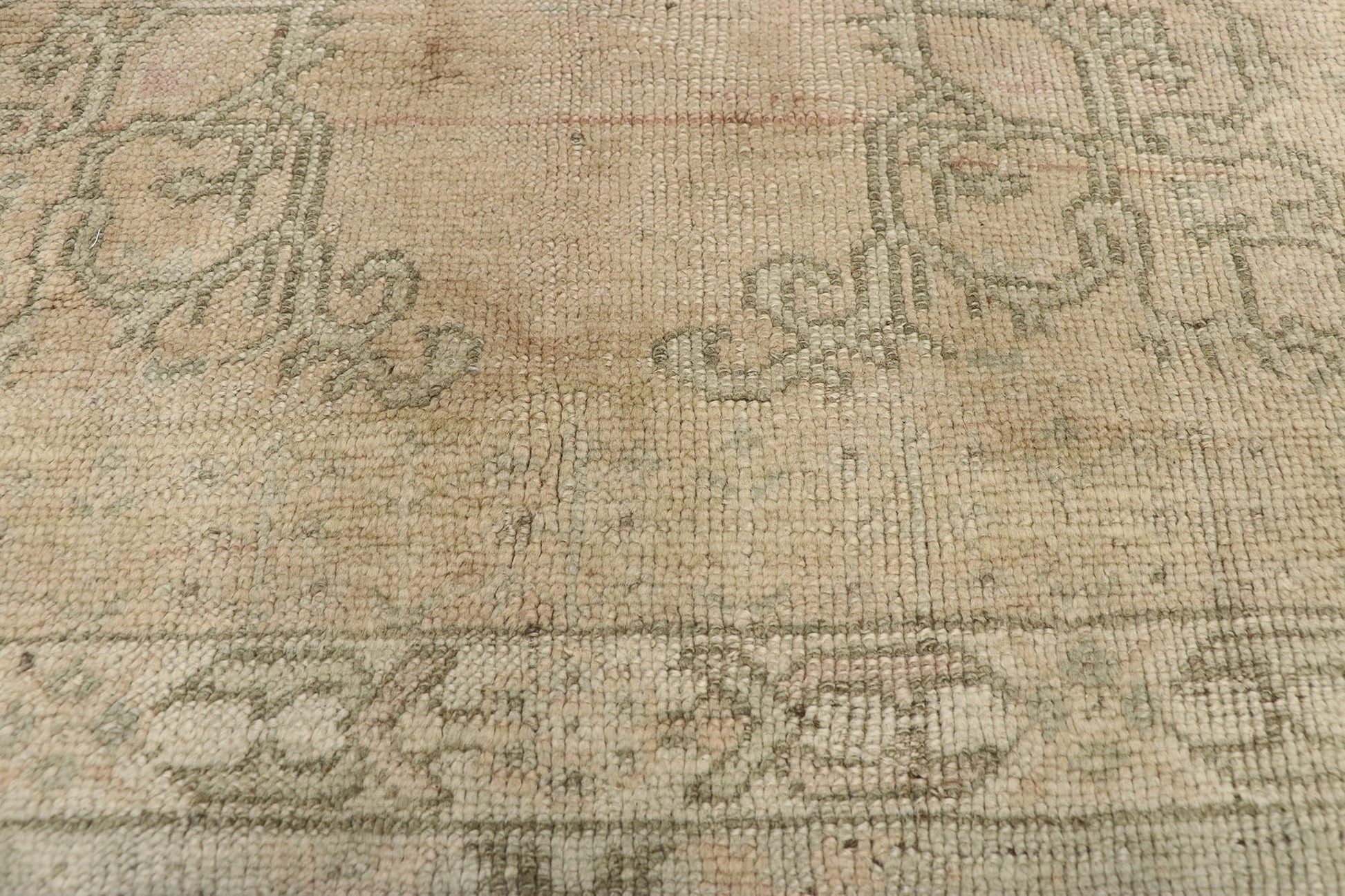 4 x 6 Vintage Turkish Oushak Rug 51699