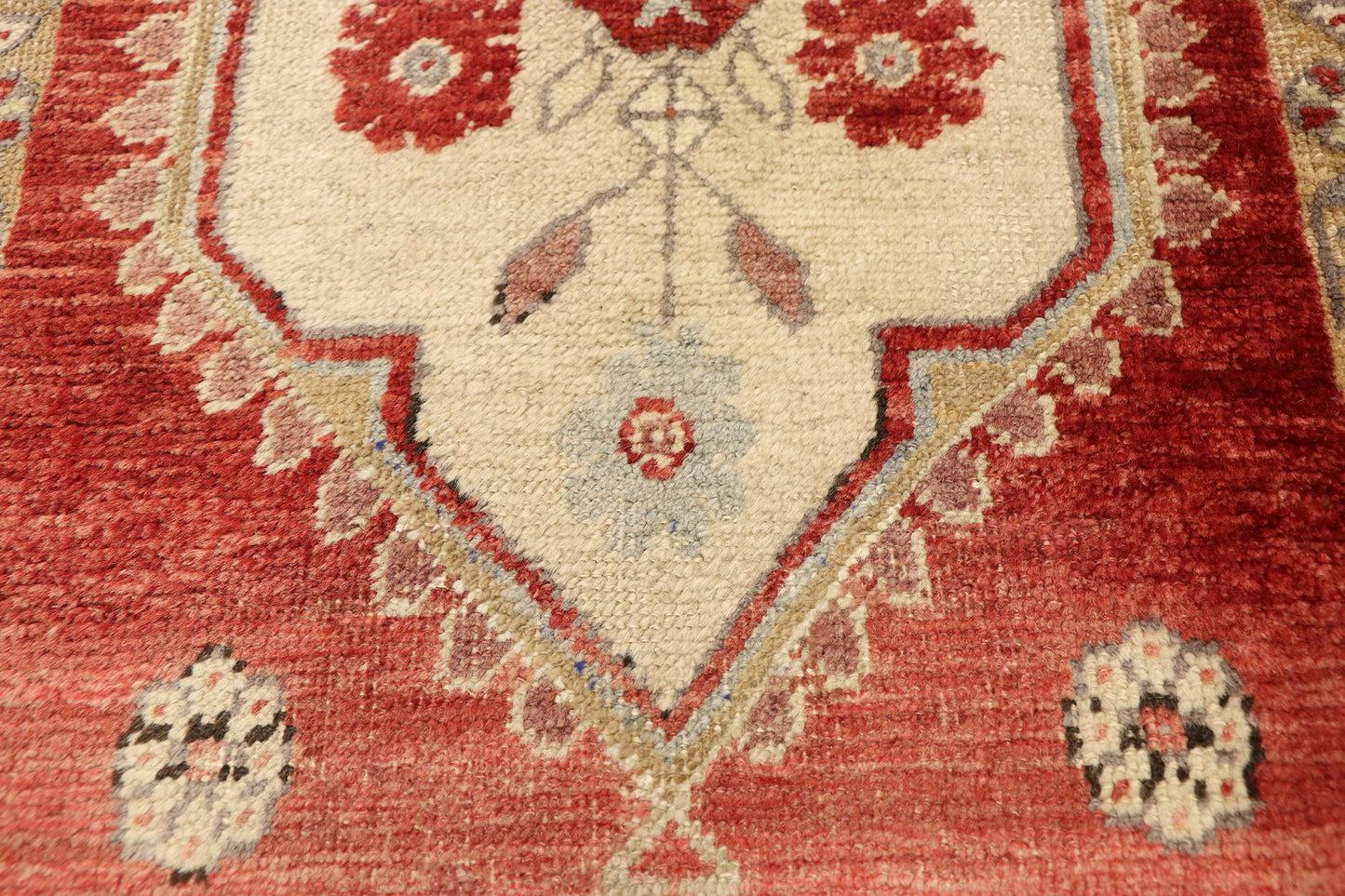 2 x 3 Vintage Turkish Oushak Rug 51773