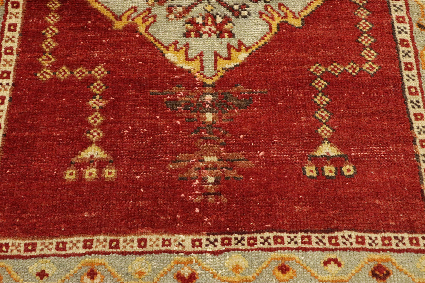 2 x 4 Vintage Turkish Oushak Rug 52095