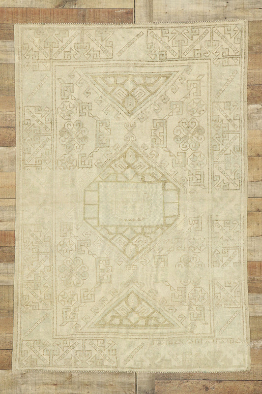 4 x 6 Vintage Oushak Rug 52304