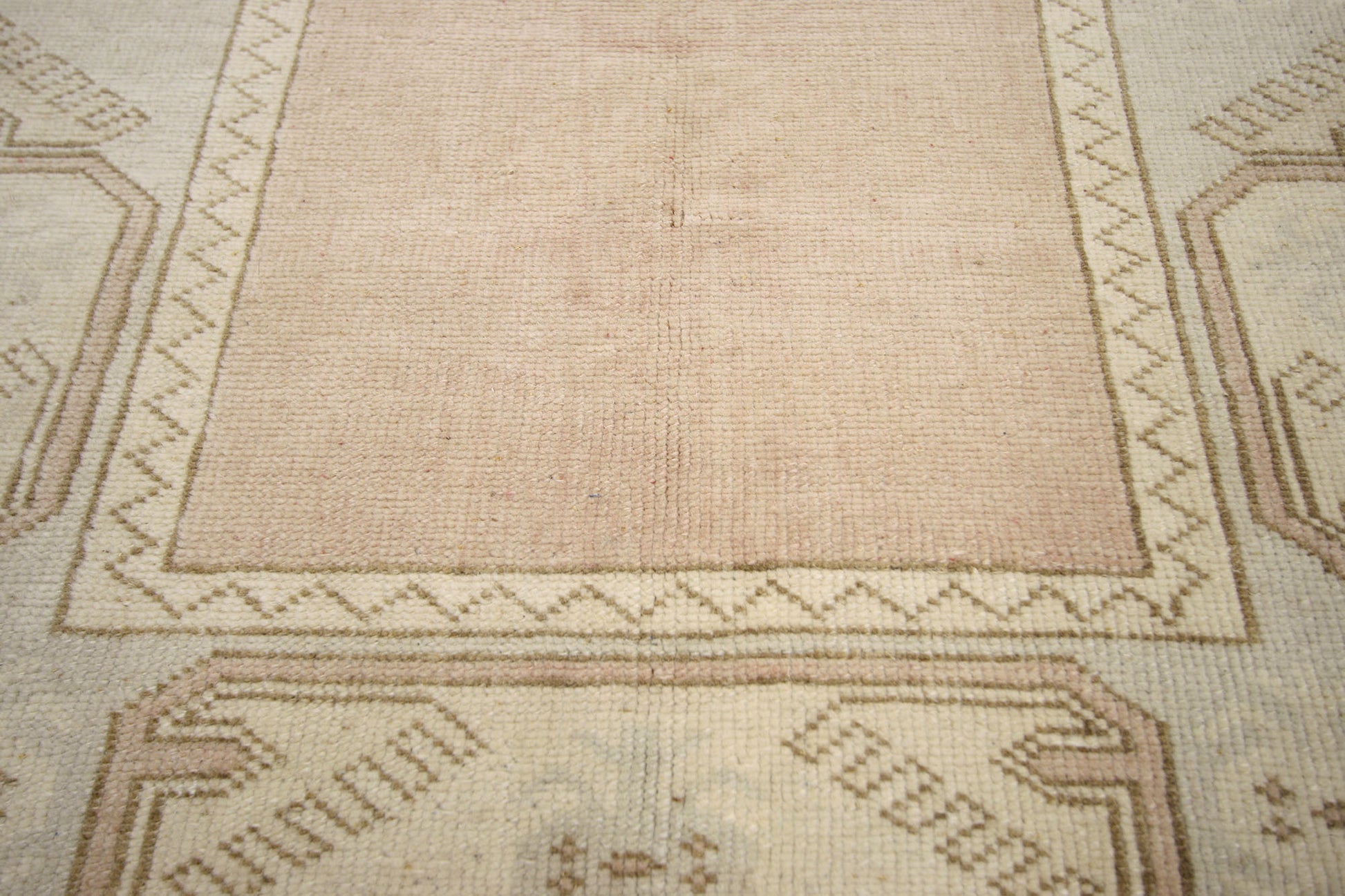 4 x 7 Vintage Turkish Oushak Rug 52306