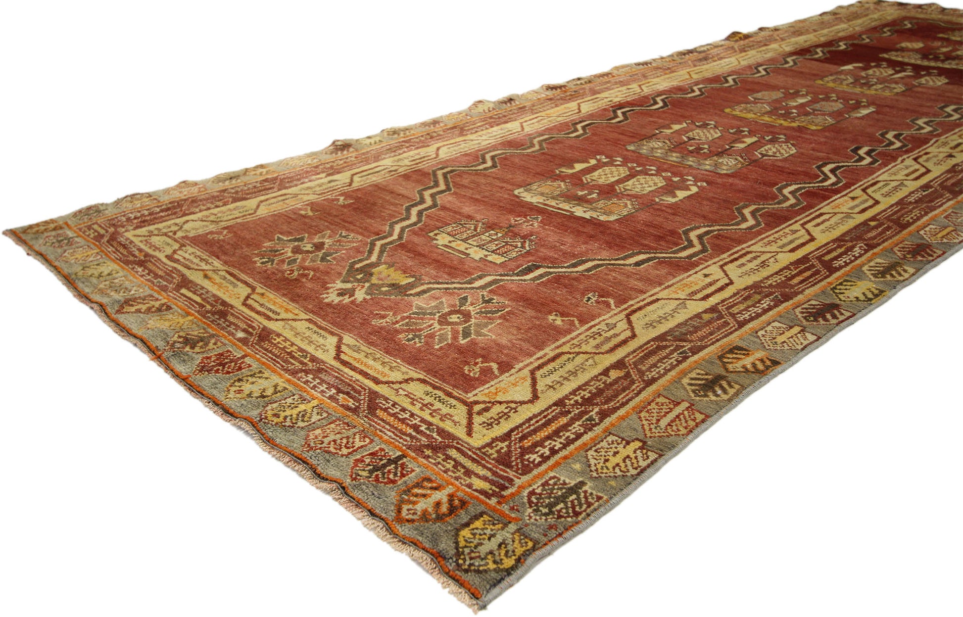4 x 10 Vintage Anatolian Kirsehir Prayer Rug 52350