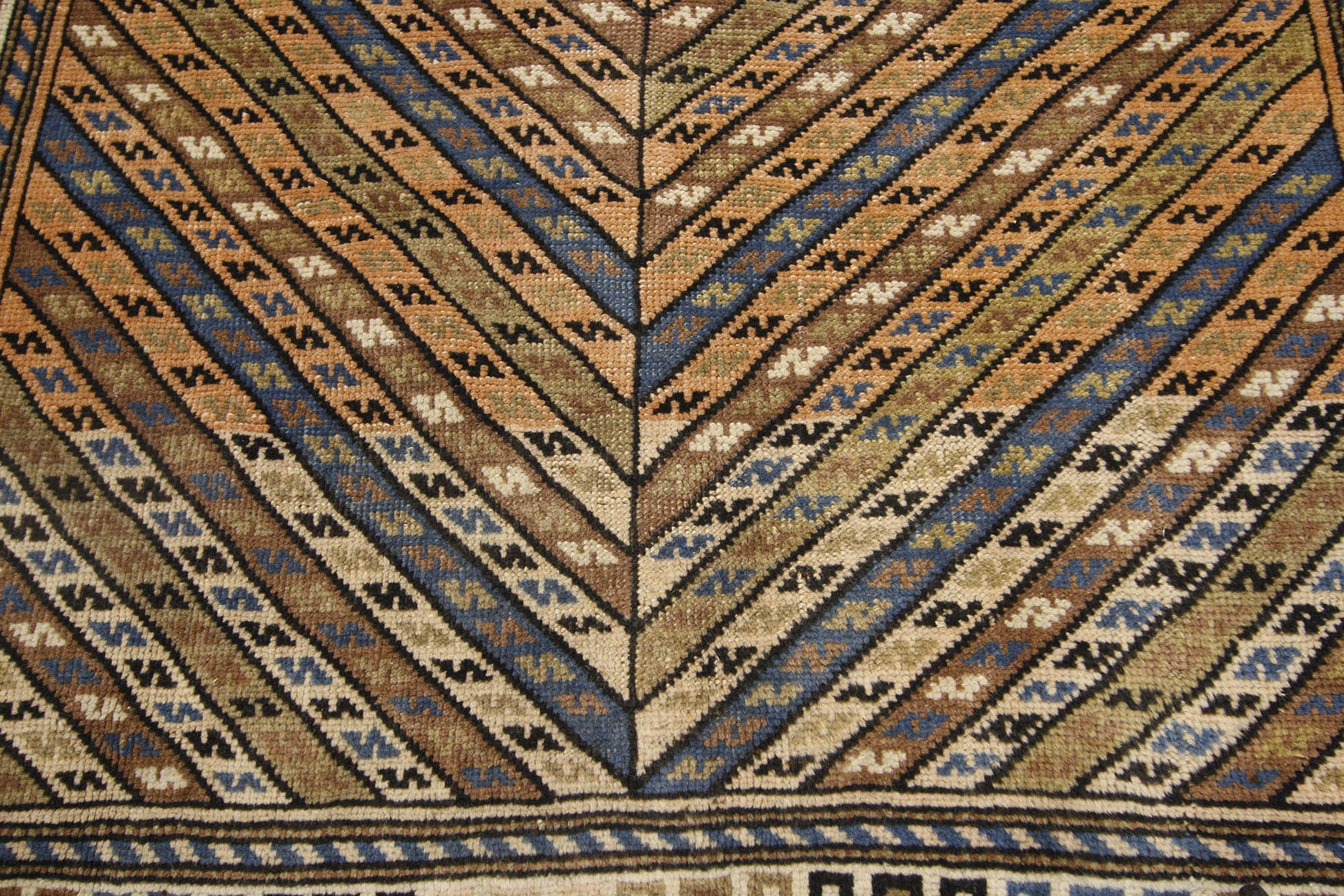 4 x 6 Vintage Oushak Rug 52385