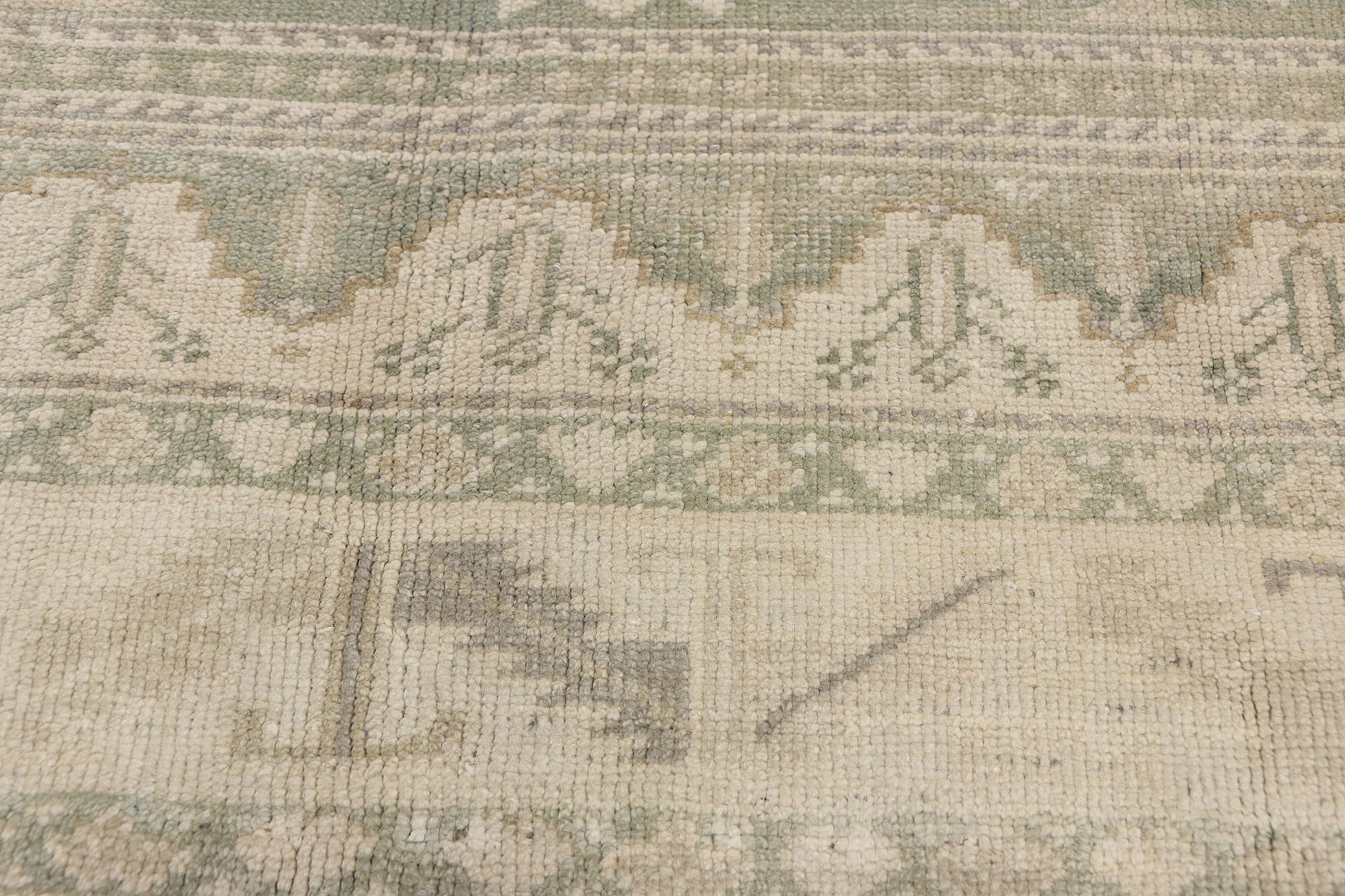 6 x 8 Vintage Oushak Rug 52439
