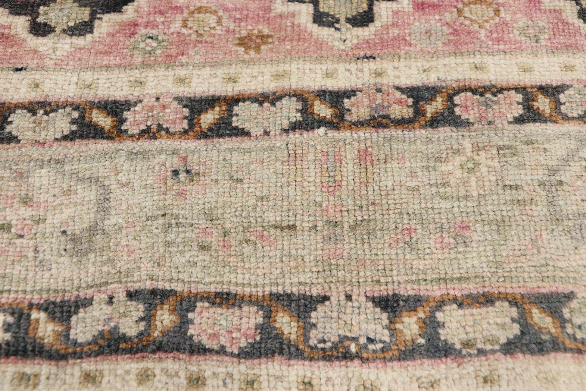 6 x 8 Vintage Turkish Oushak Rug 52549
