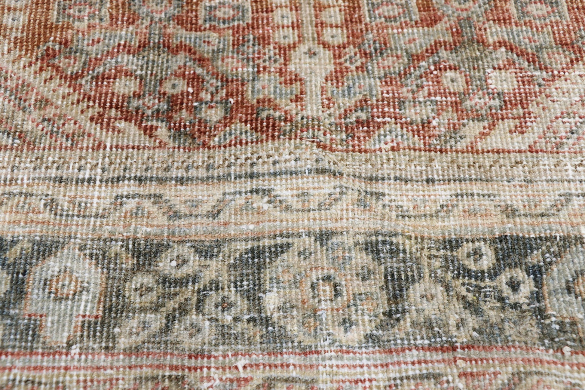4 x 7 Antique Mahal Rug 52565