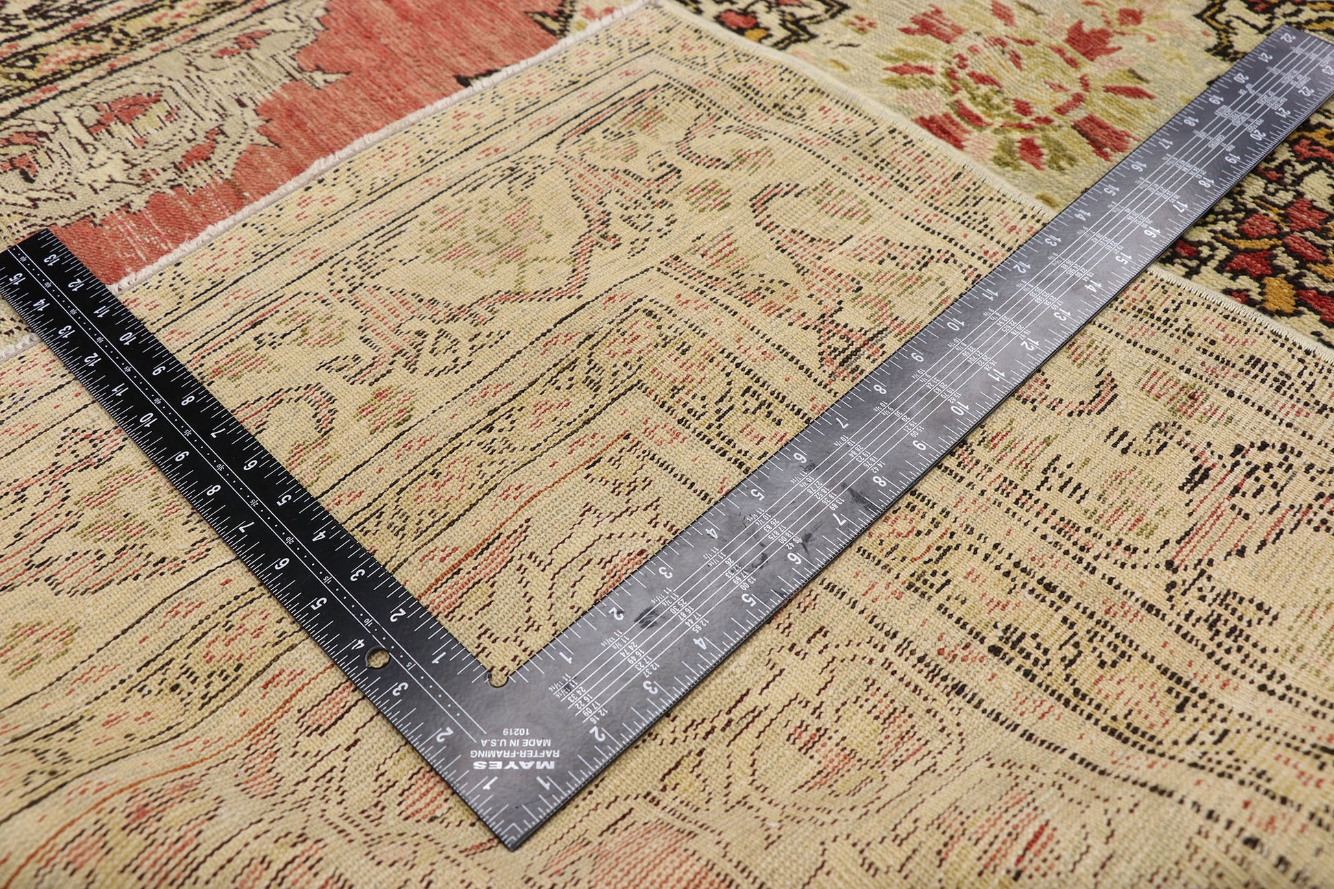 4 x 6 Vintage Turkish Sivas Rug 52568