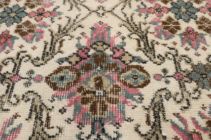 6 x 10 Zeki Muren Vintage Turkish Sivas Rug 52573