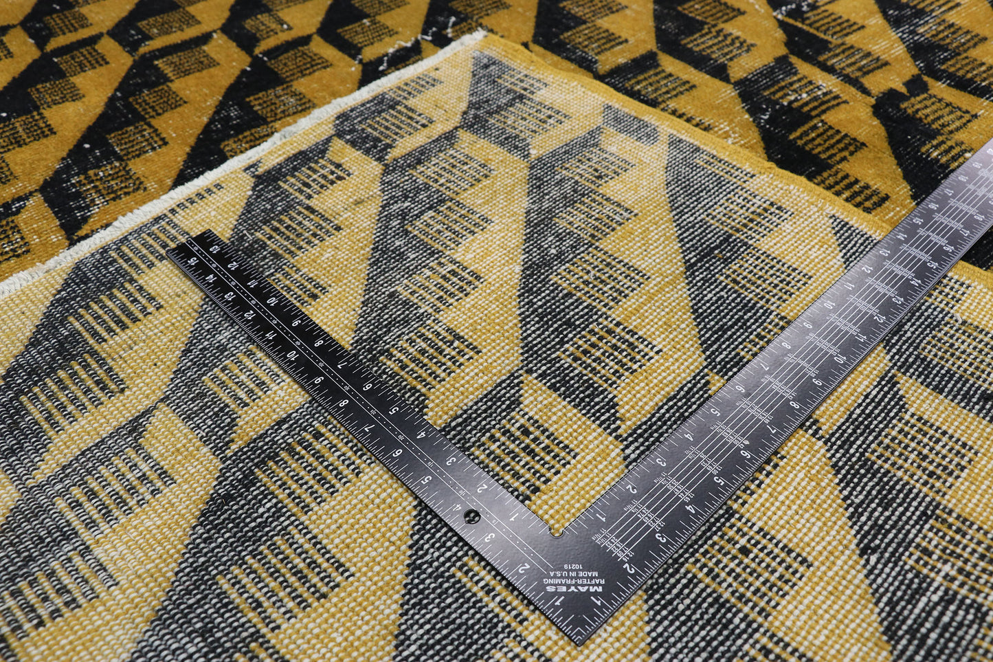 5 x 7 Zeki Muren Vintage Sivas Rug 52587