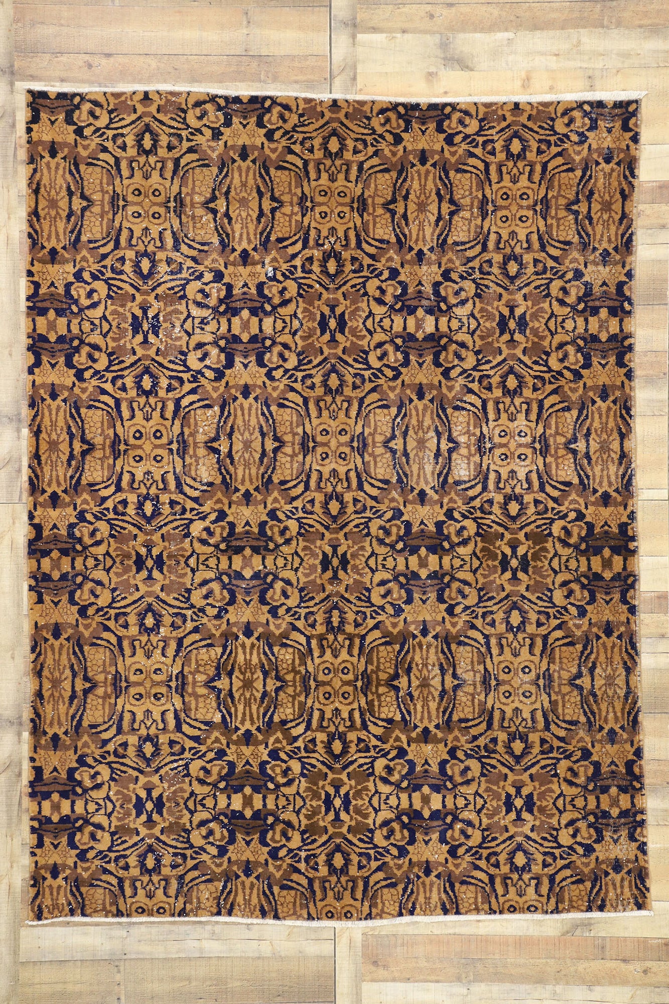 7 x 10 Zeki Muren Vintage Sivas Rug 52591