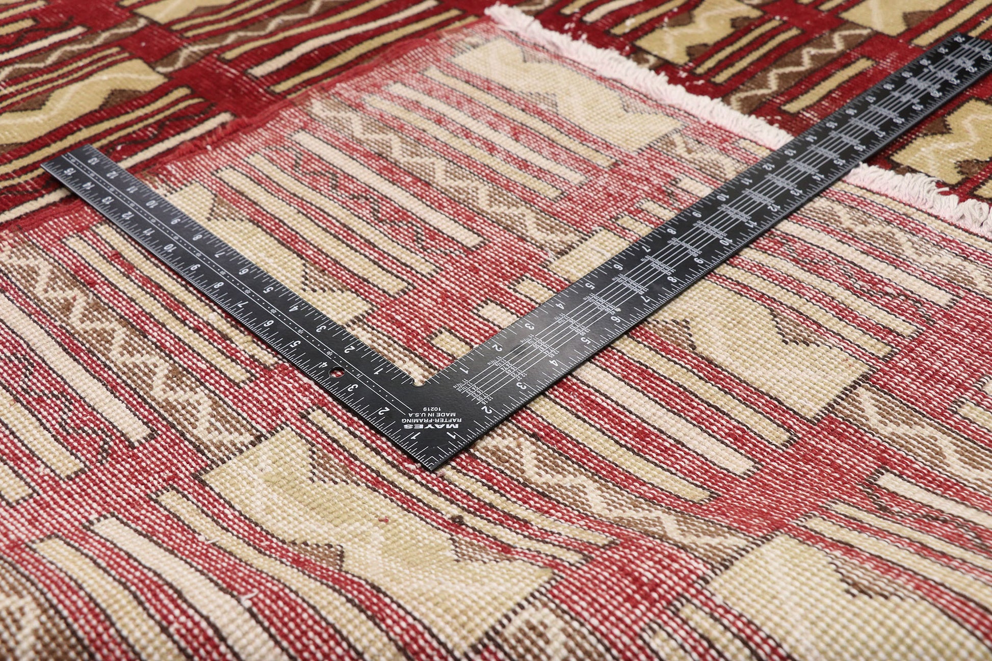 7 x 11 Vintage Turkish Sivas Zeki Muren Rug 52602