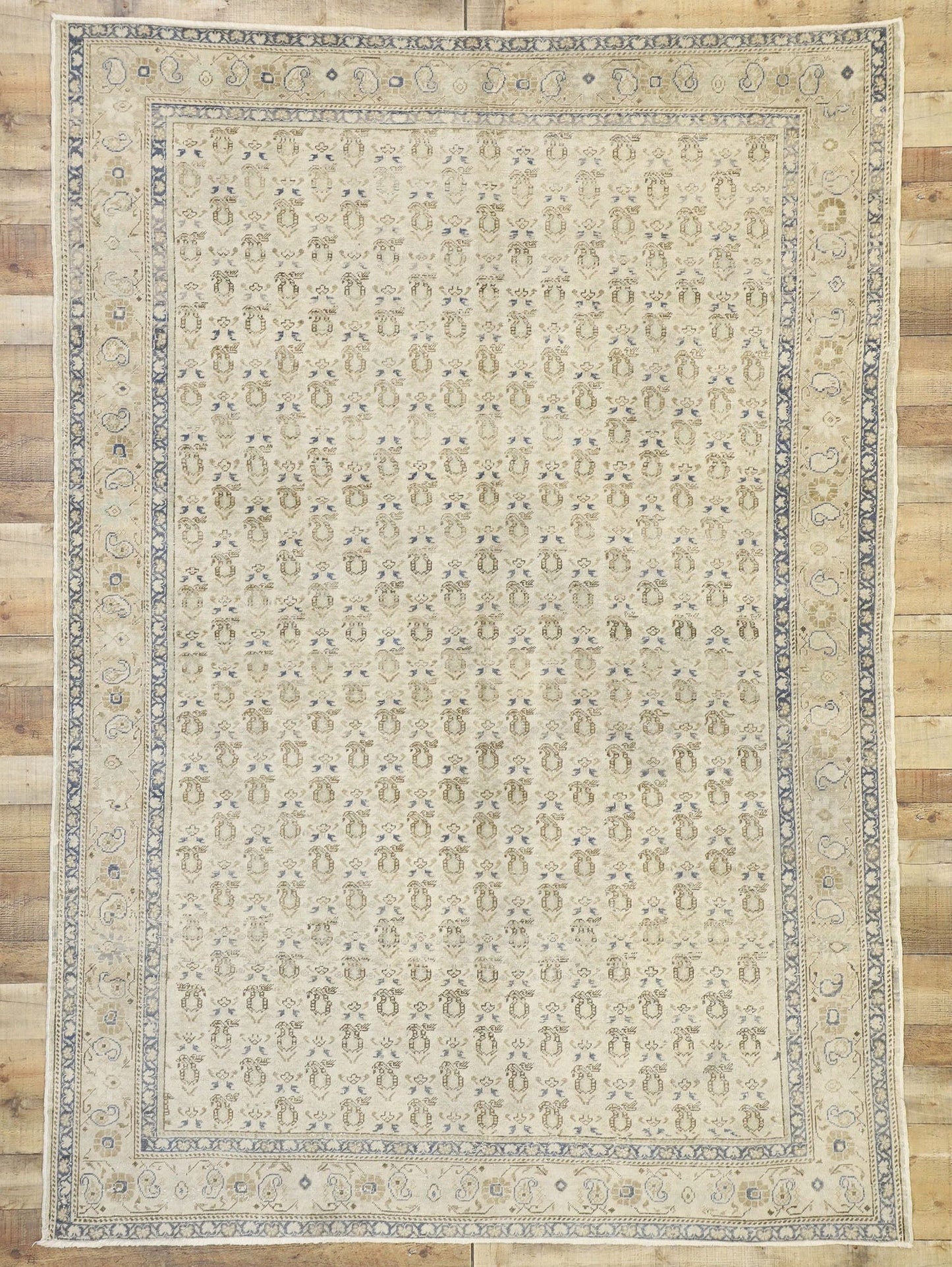 7 x 9 Vintage Sivas Rug 52653