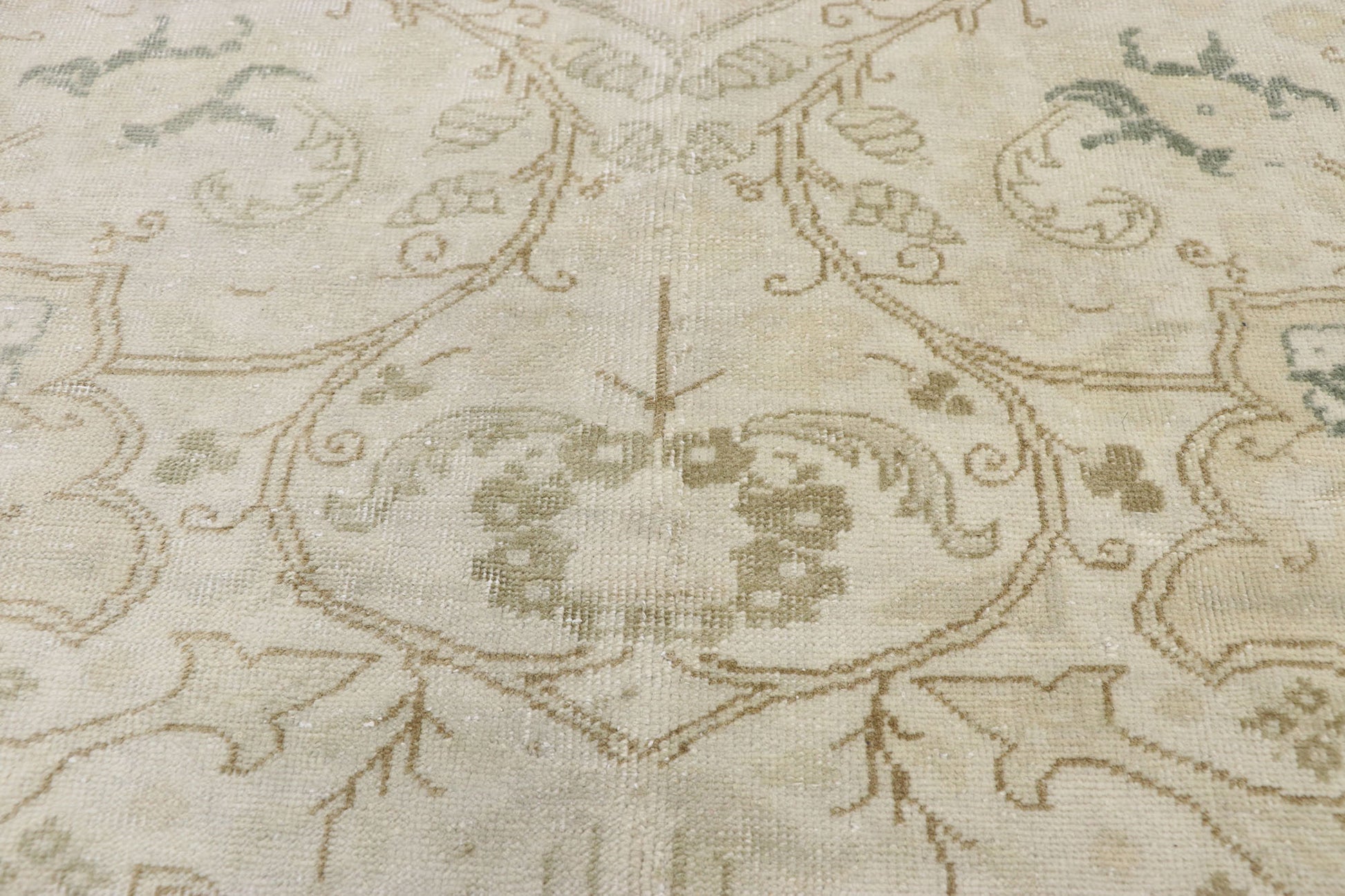 6 x 10 Vintage Sivas Rug 52659