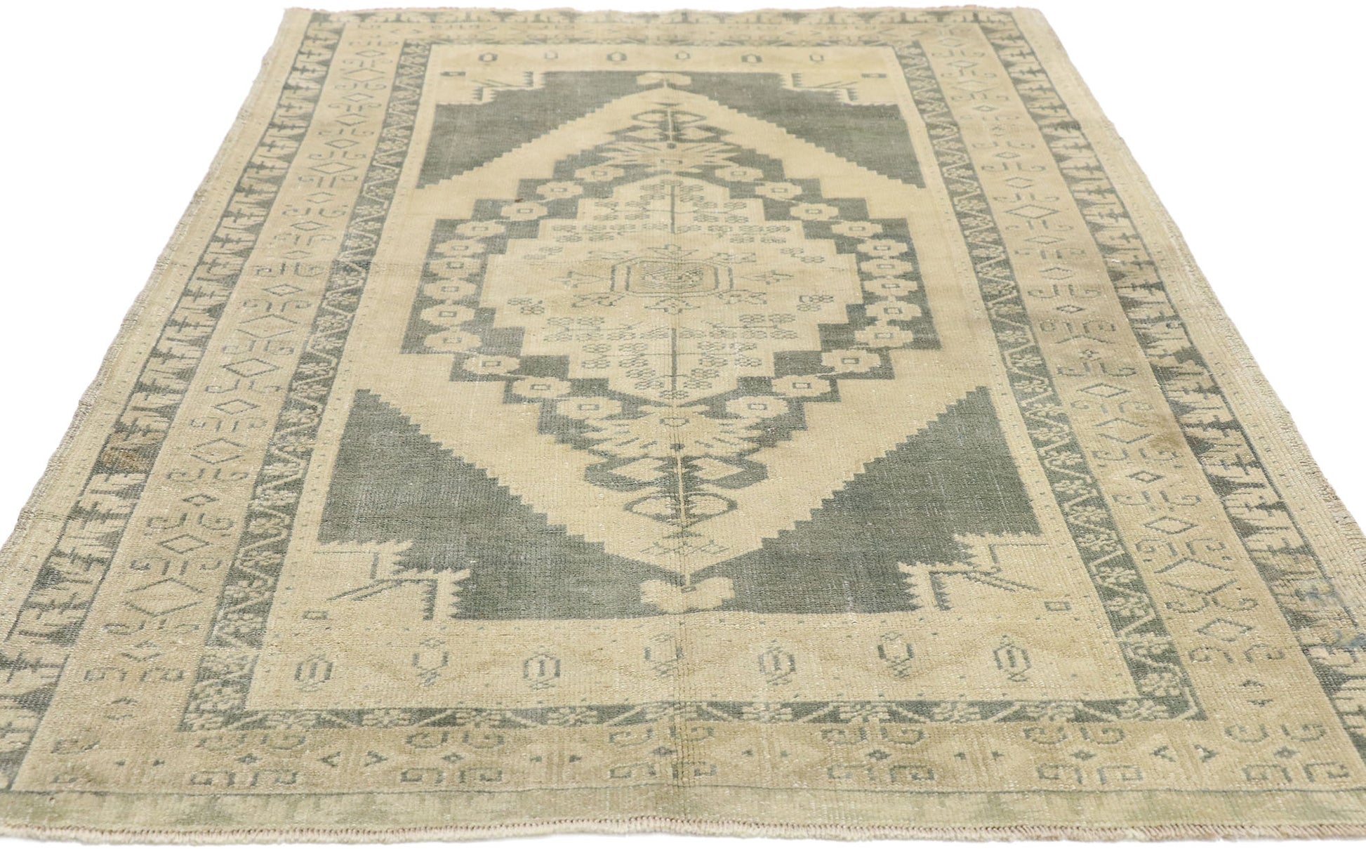 4 x 6 Vintage Oushak Rug 52672