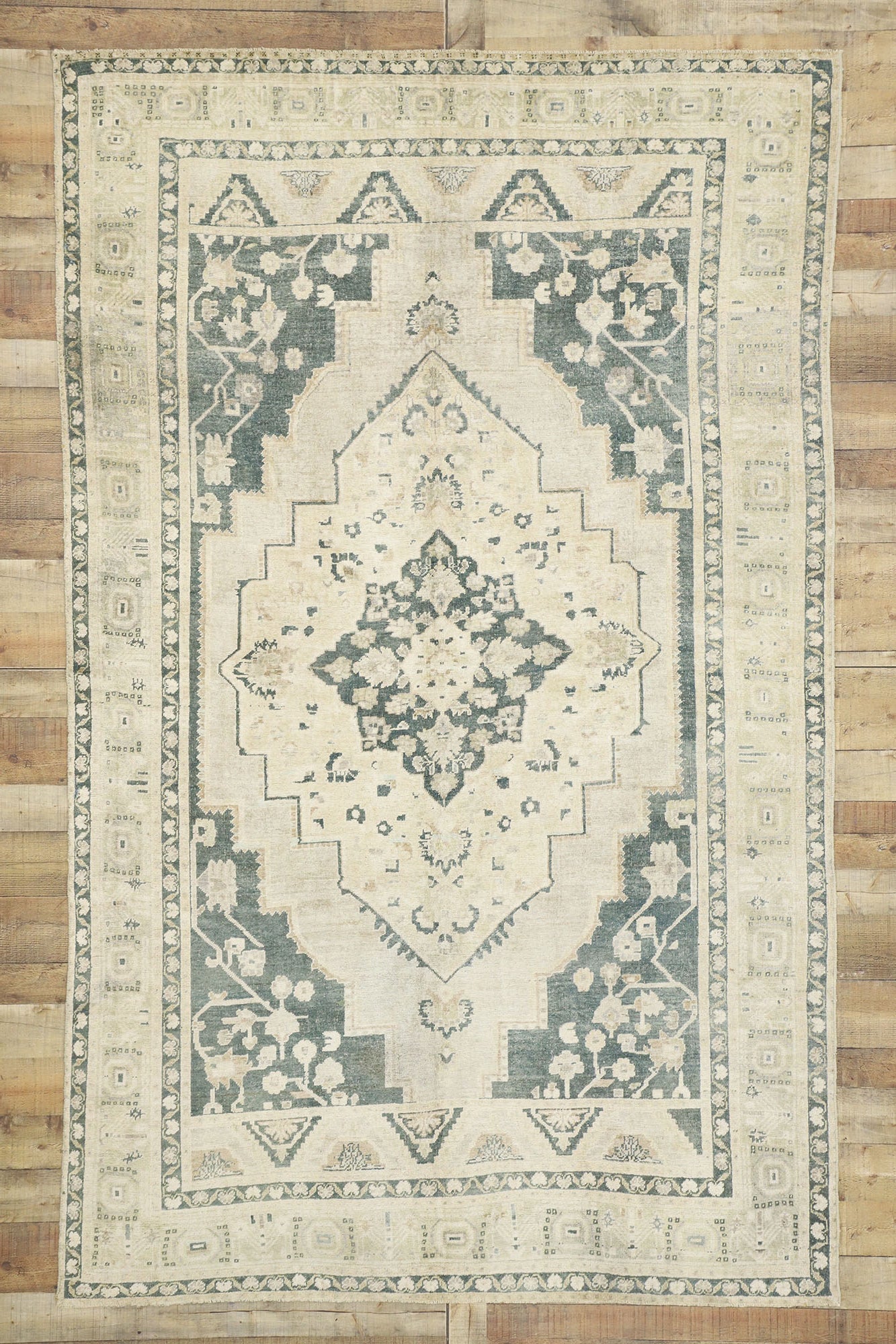 6 x 10 Vintage Oushak Rug 52673