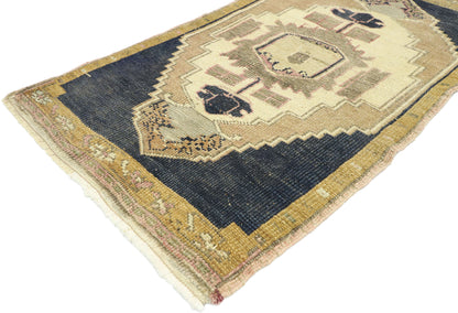 2 x 3 Vintage Oushak Rug 52686