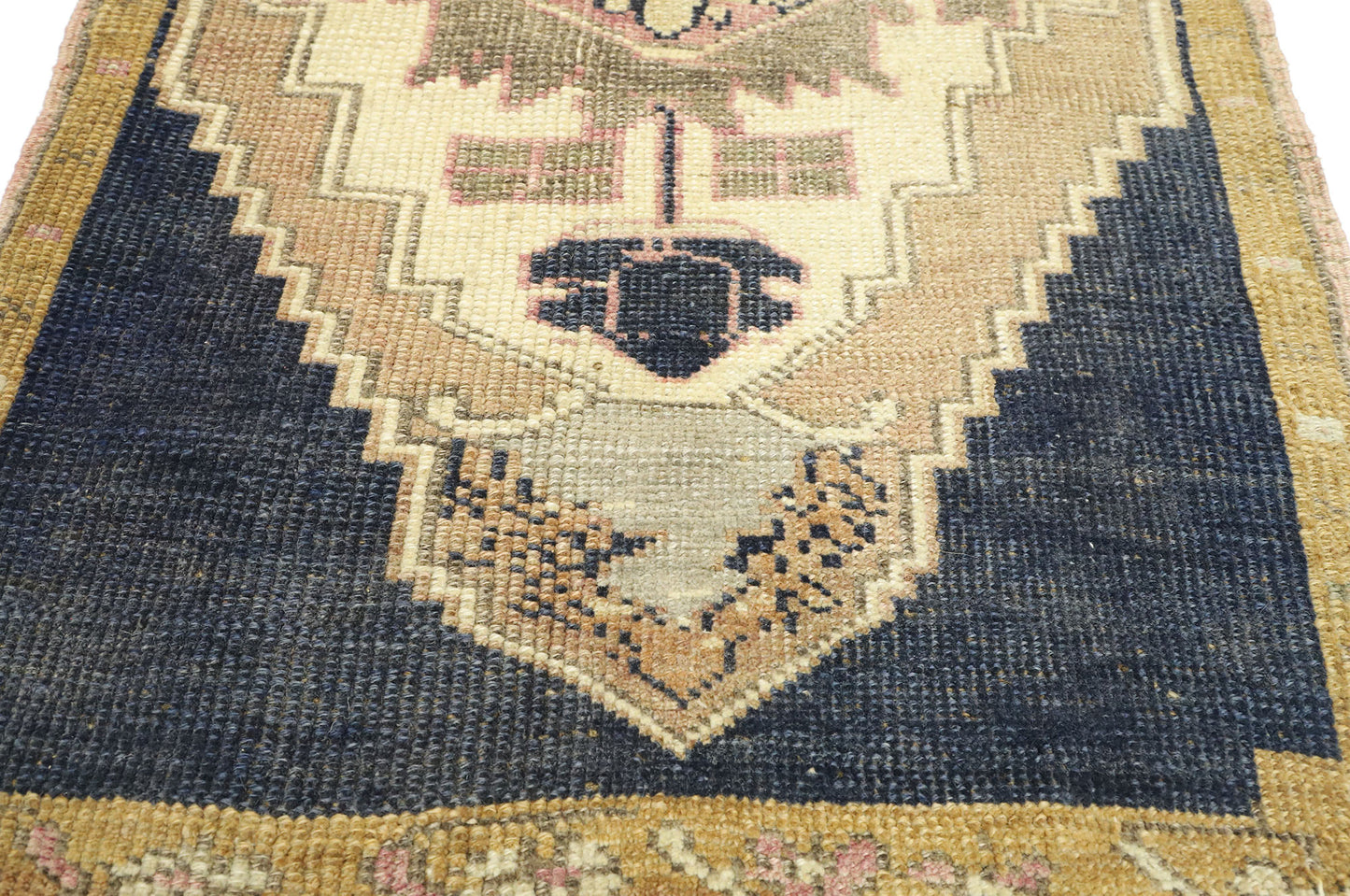 2 x 3 Vintage Oushak Rug 52686