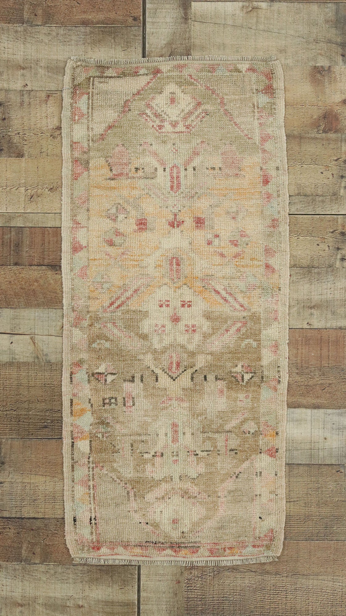 2 x 4 Vintage Oushak Rug 52689