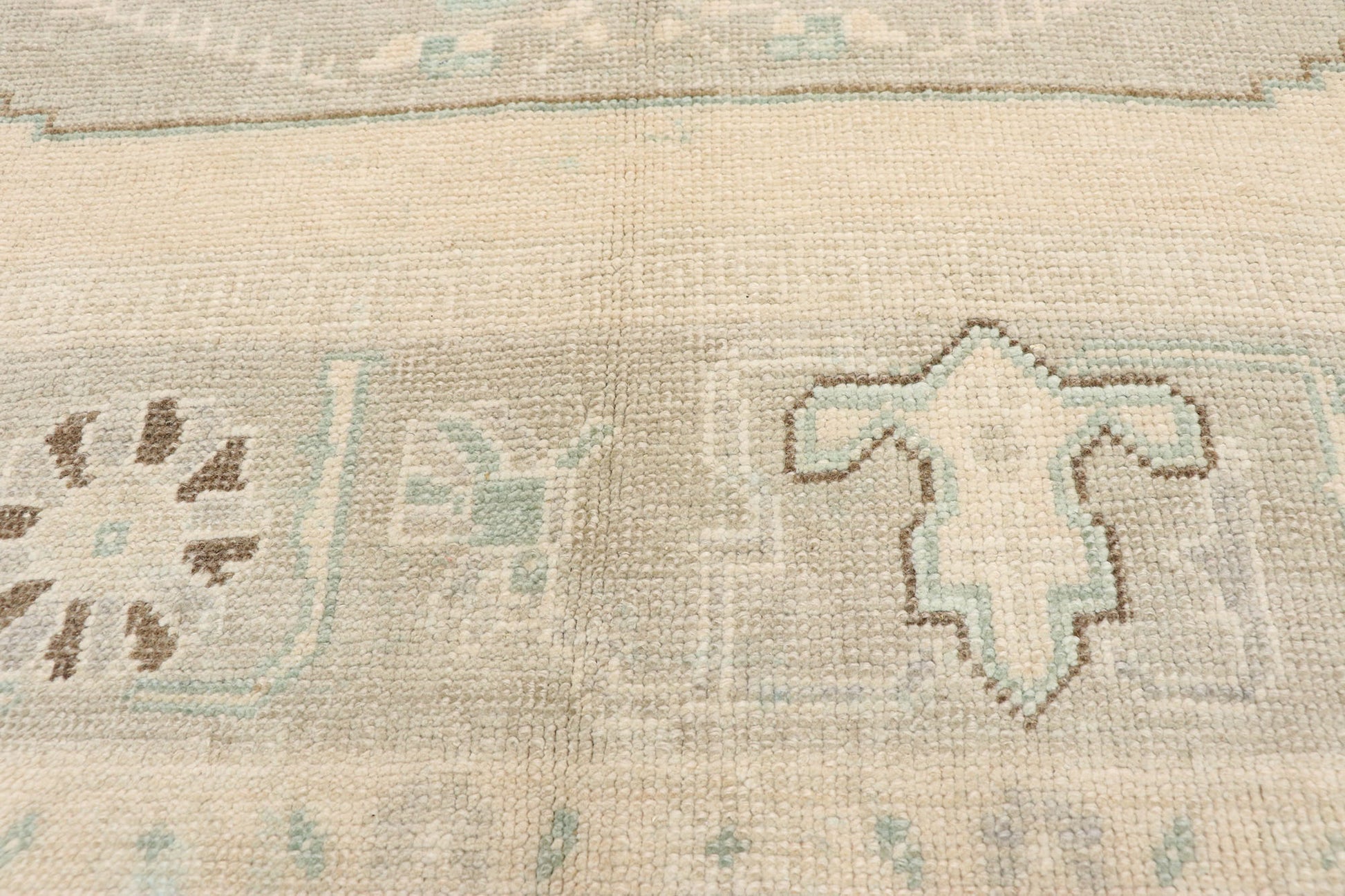 6 x 10 Vintage Turkish Oushak Rug 52808