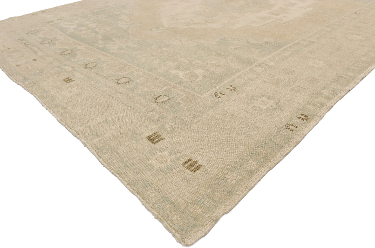 6 x 9 Vintage Turkish Oushak Rug 52809