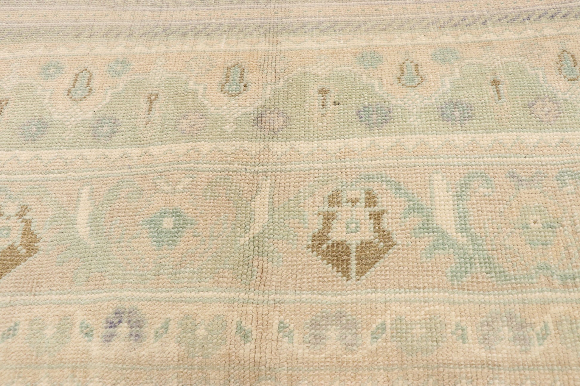 6 x 9 Vintage Turkish Oushak Rug 52810