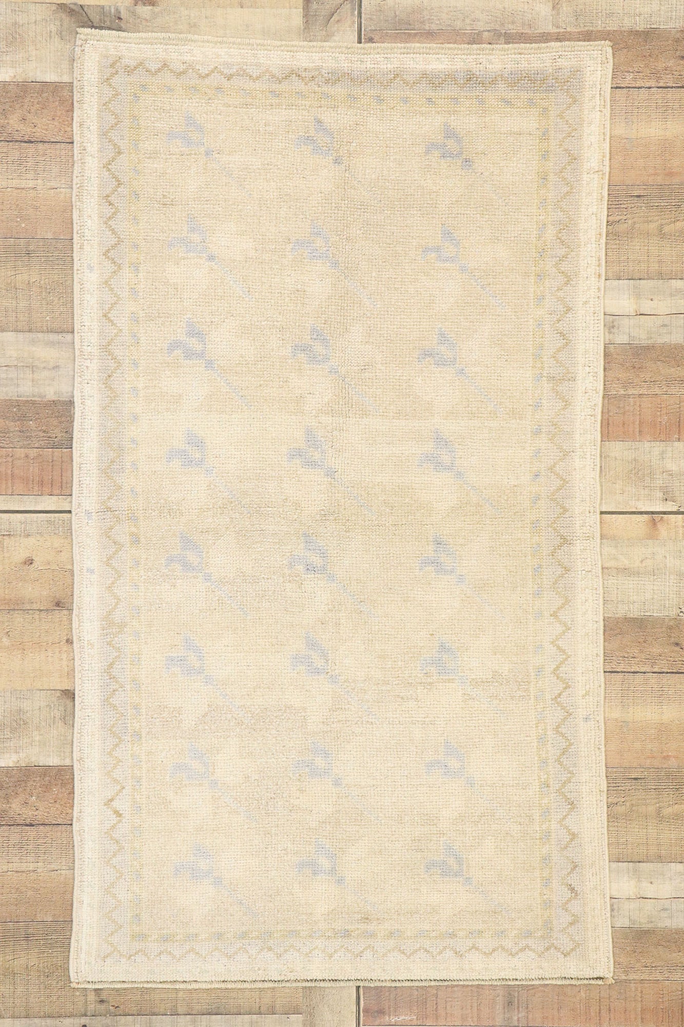 3 x 5 Vintage Turkish Oushak Rug 52936