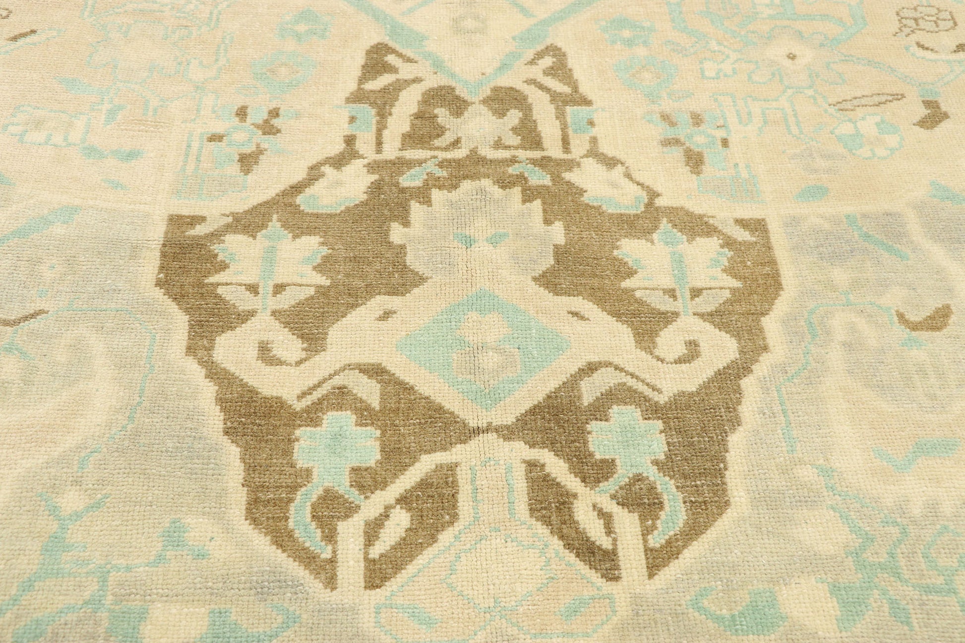 6 x 9 Vintage Turkish Oushak Rug 52965
