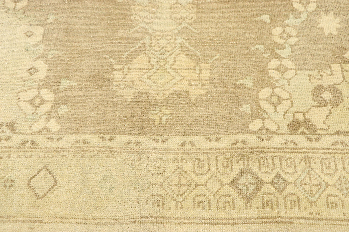 5 x 9 Vintage Turkish Oushak Rug 52992