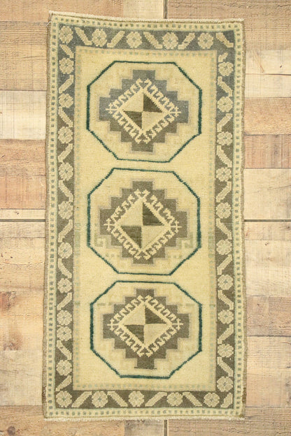 2 x 3 Vintage Turkish Oushak Rug 53011