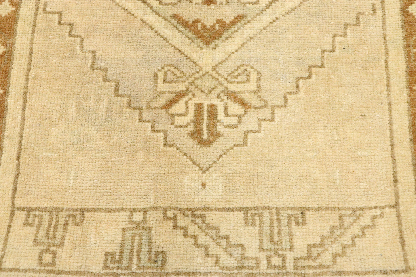 2 x 3 Vintage Turkish Oushak Rug 53013