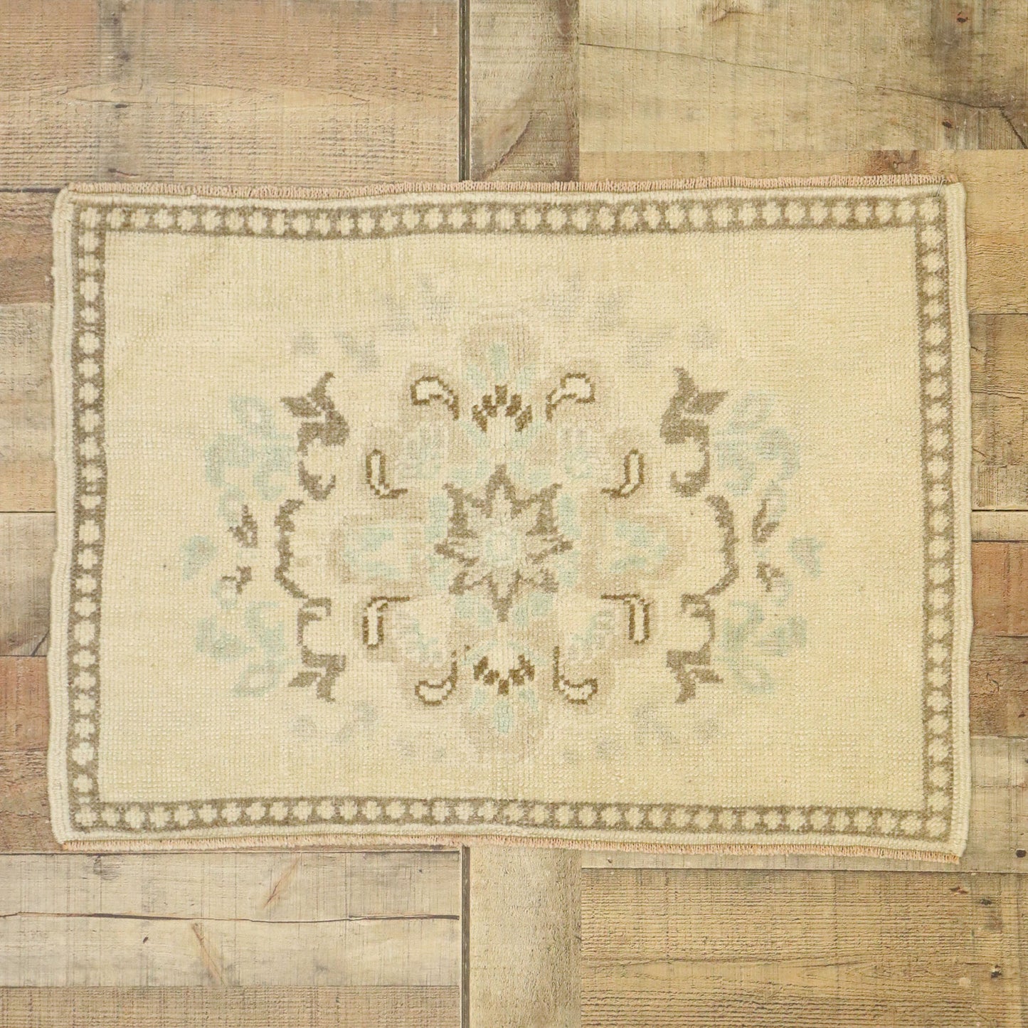 2 x 3 Vintage Turkish Oushak Rug 53015